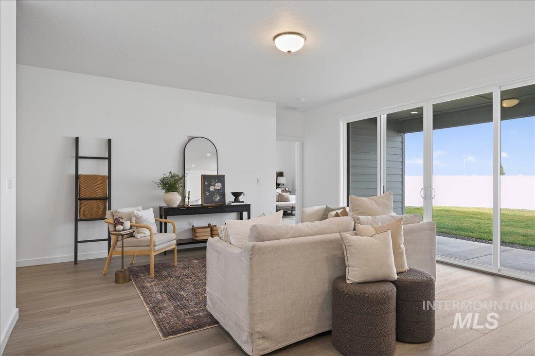 5977 W Snow Currant St, Meridian, Idaho 83646, 3 Bedrooms, 2 Bathrooms, Residential For Sale, Price $499,000, 98978095