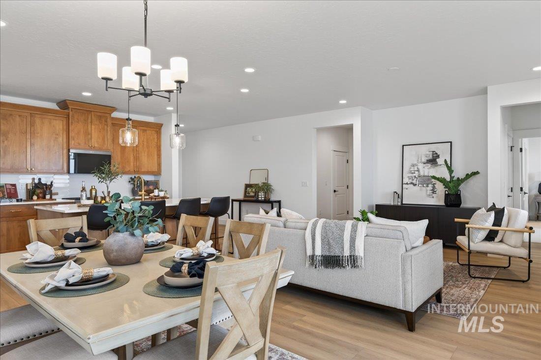 1982 W Declan Ct, Kuna, Idaho 83634, 3 Bedrooms, 2 Bathrooms, Residential For Sale, Price $464,000, 98978096