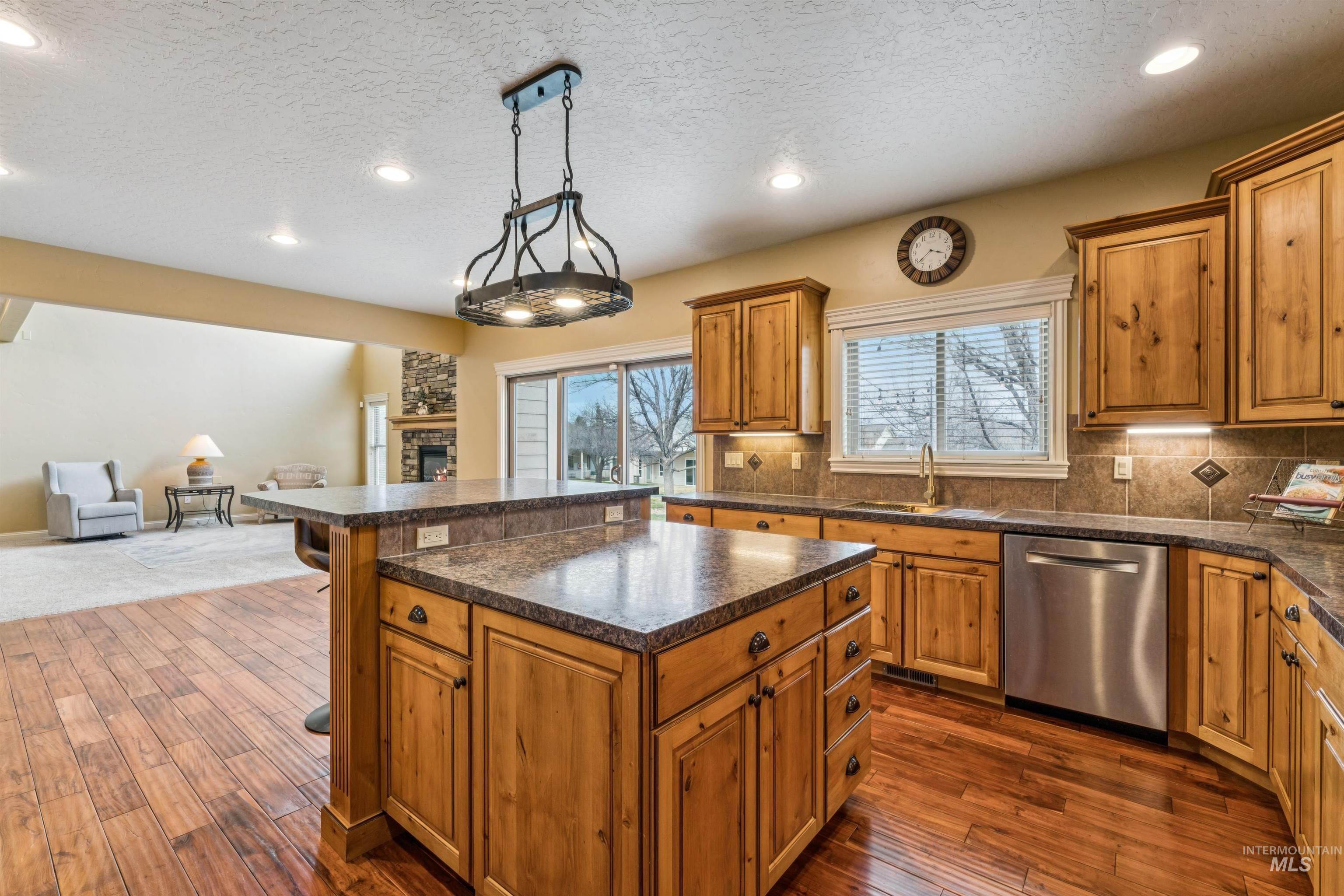 12312 S Brunswick Way, Nampa, Idaho 83686, 4 Bedrooms, 4.5 Bathrooms, Residential For Sale, Price $789,000, 98978098