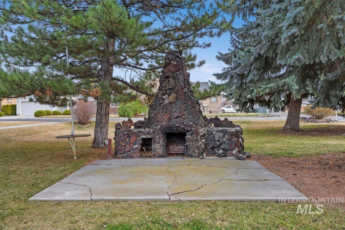 311 Fillmore, Twin Falls, Idaho 83301, 3 Bedrooms, 1.5 Bathrooms, Residential For Sale, Price $417,000, 98978099