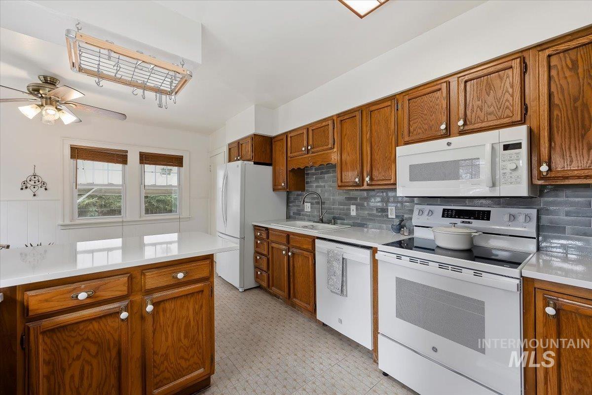 311 Fillmore, Twin Falls, Idaho 83301, 3 Bedrooms, 1.5 Bathrooms, Residential For Sale, Price $417,000, 98978099