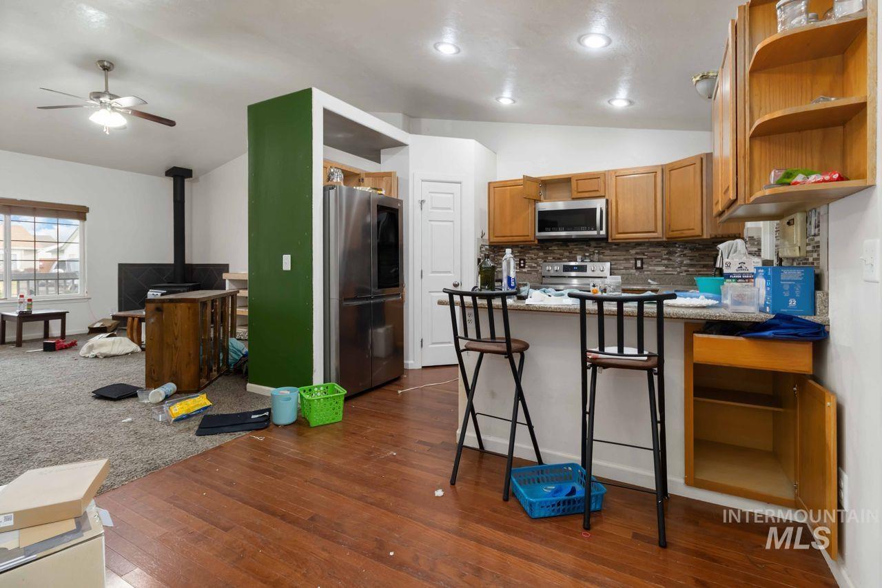 8675 W Carnegie St, Boise, Idaho 83709-5874, 5 Bedrooms, 2 Bathrooms, Residential For Sale, Price $434,900, 98978102