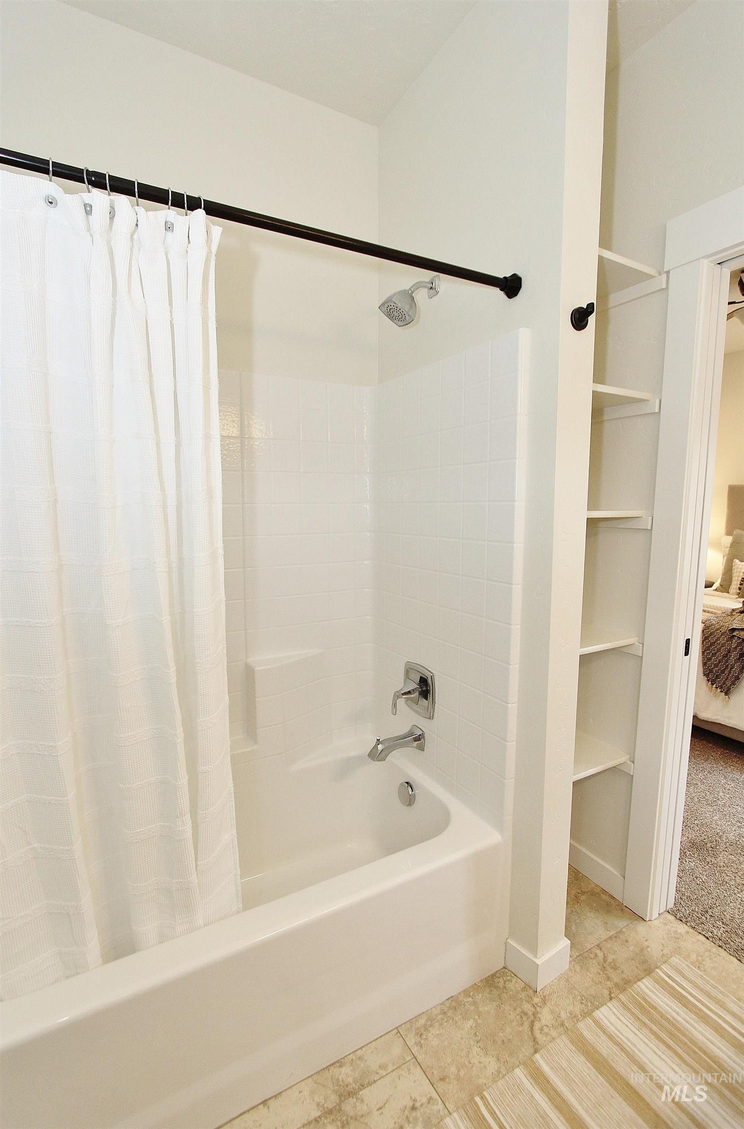 844 W Rollins St, Boise, Idaho 83706, 3 Bedrooms, 2.5 Bathrooms, Residential For Sale, Price $545,000, 98978103