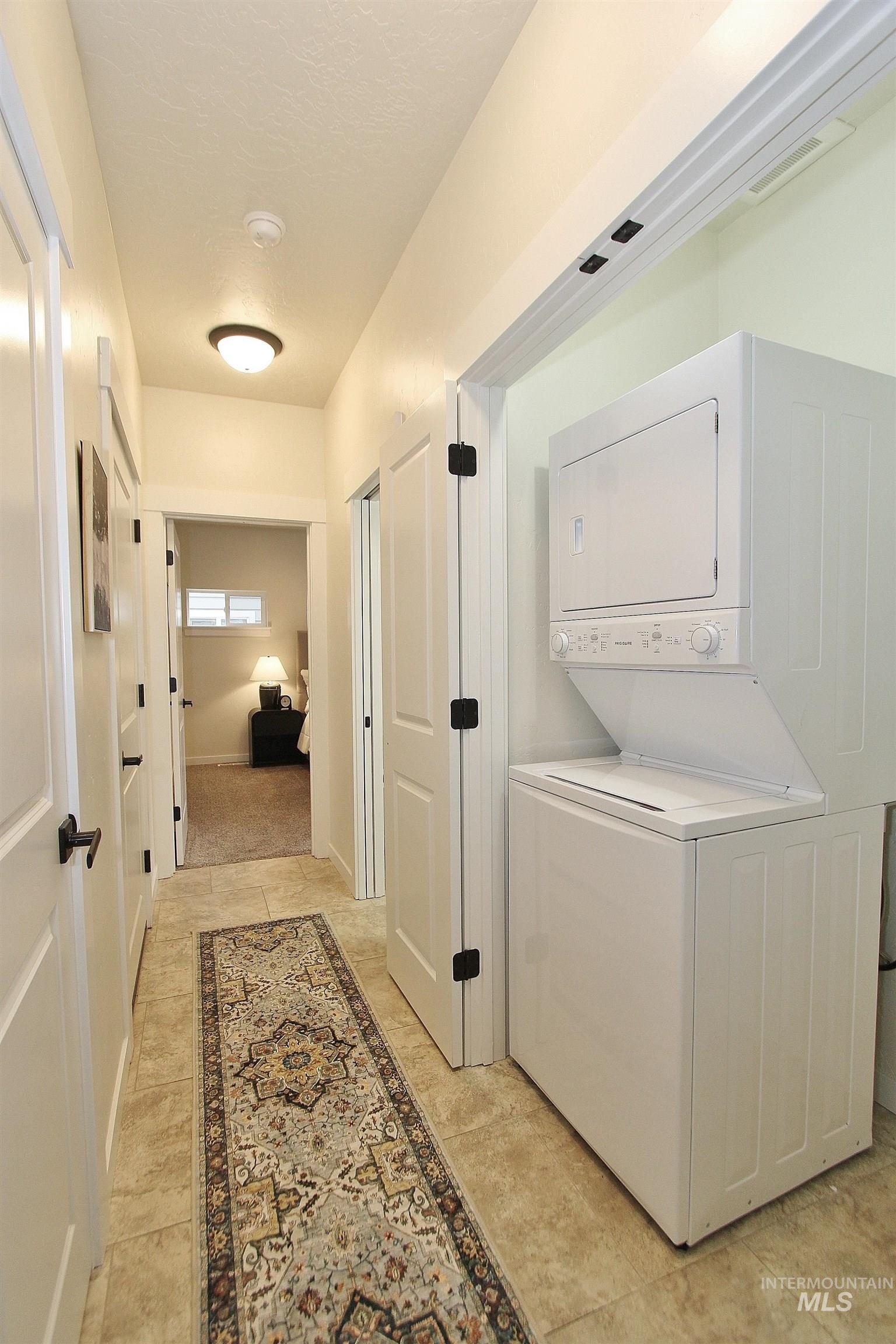 844 W Rollins St, Boise, Idaho 83706, 3 Bedrooms, 2.5 Bathrooms, Residential For Sale, Price $545,000, 98978103