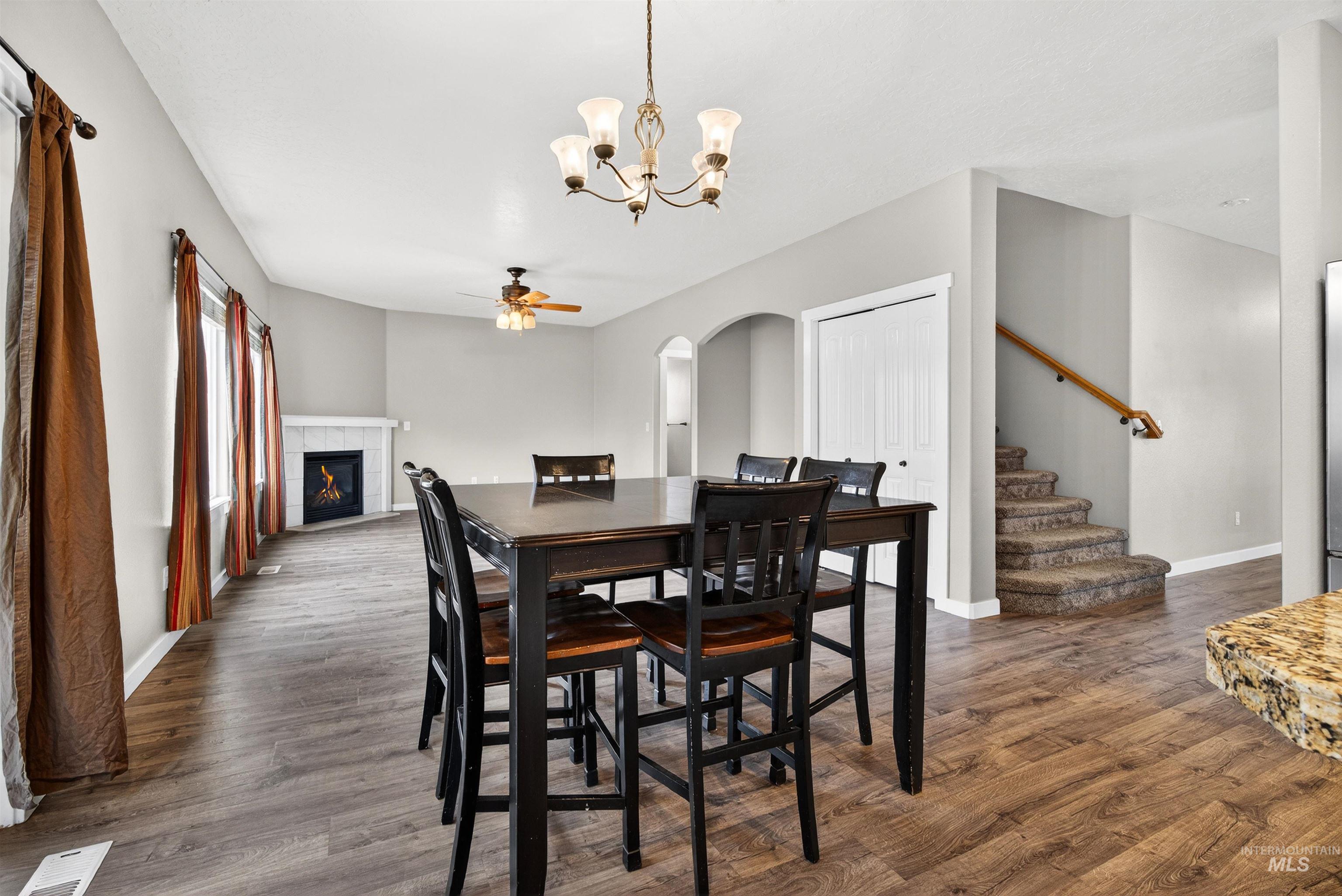 6284 N Silver Elm Way, Meridian, Idaho 83646, 4 Bedrooms, 2.5 Bathrooms, Residential For Sale, Price $529,900, 98978106