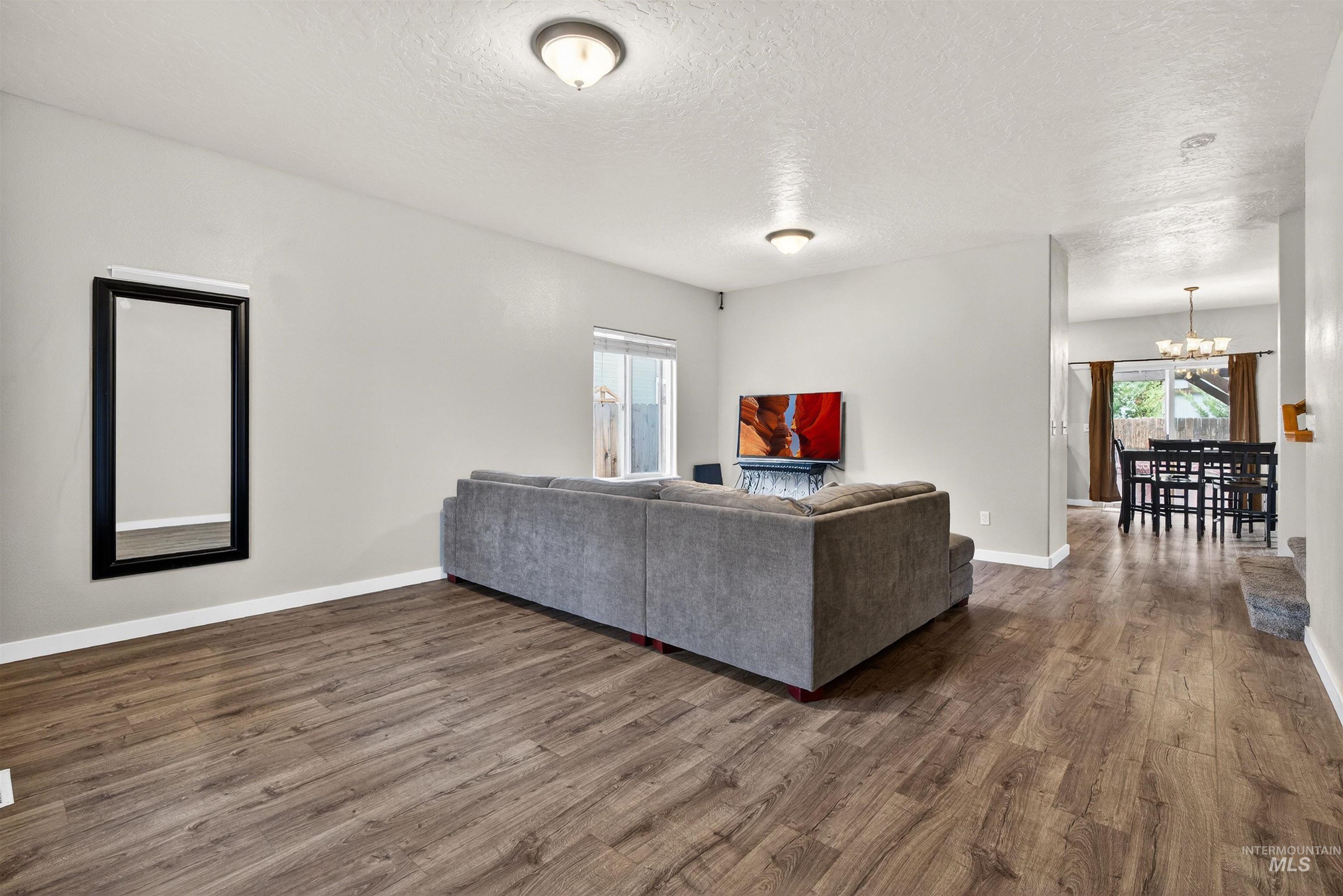 6284 N Silver Elm Way, Meridian, Idaho 83646, 4 Bedrooms, 2.5 Bathrooms, Residential For Sale, Price $529,900, 98978106