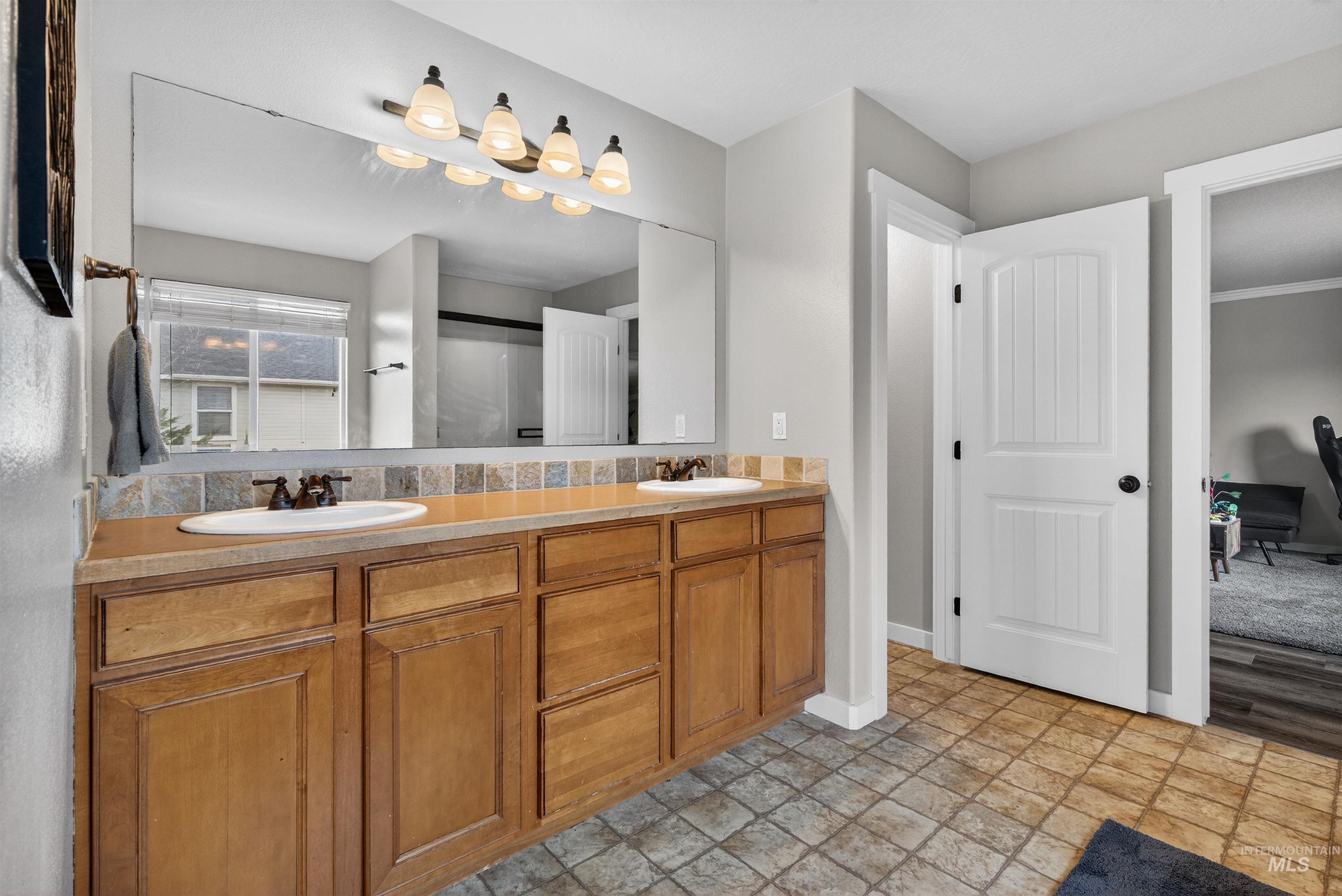 6284 N Silver Elm Way, Meridian, Idaho 83646, 4 Bedrooms, 2.5 Bathrooms, Residential For Sale, Price $529,900, 98978106