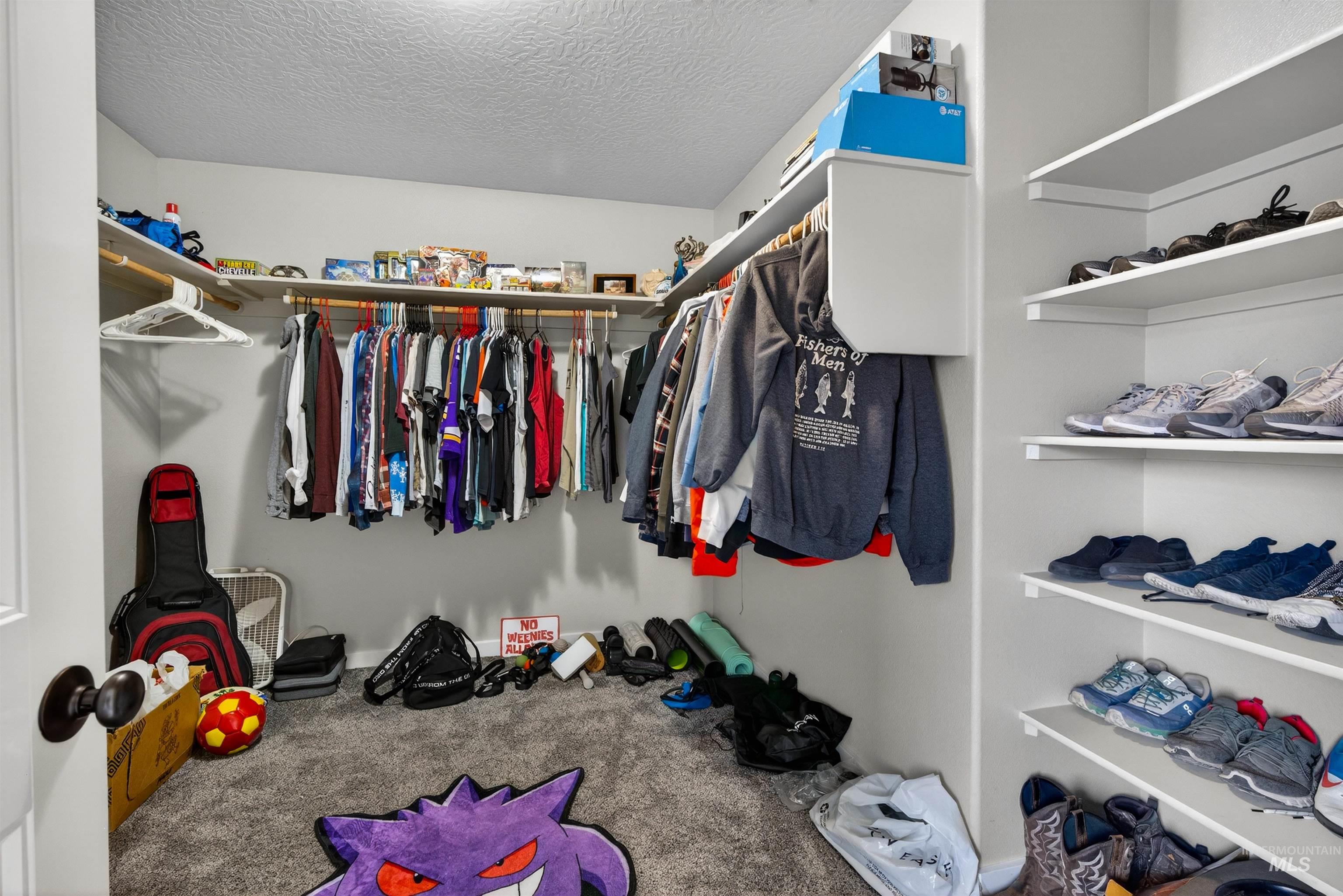 6284 N Silver Elm Way, Meridian, Idaho 83646, 4 Bedrooms, 2.5 Bathrooms, Residential For Sale, Price $529,900, 98978106