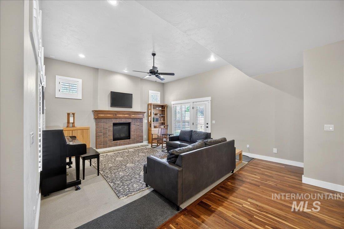 4738 S Longmoor Ave, Boise, Idaho 83709, 3 Bedrooms, 3 Bathrooms, Residential For Sale, Price $689,900, 98978108