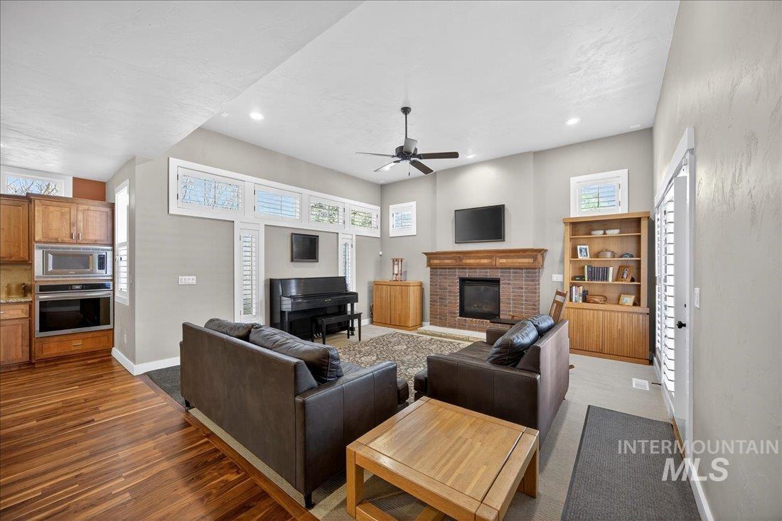 4738 S Longmoor Ave, Boise, Idaho 83709, 3 Bedrooms, 3 Bathrooms, Residential For Sale, Price $689,900, 98978108