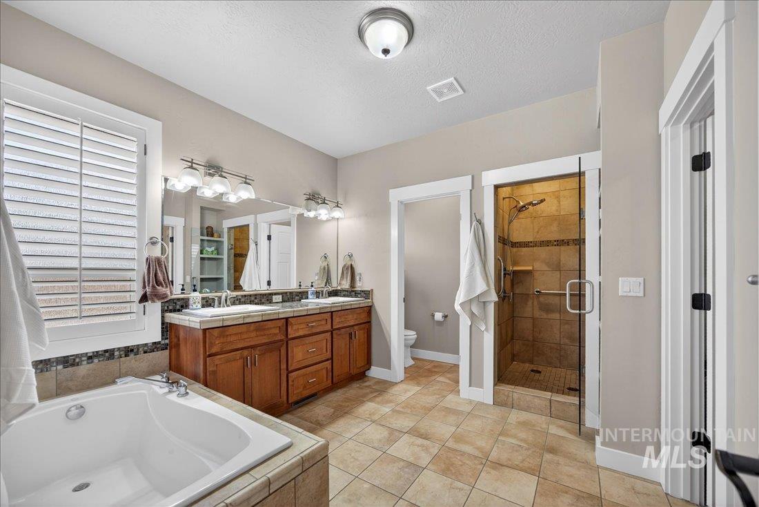 4738 S Longmoor Ave, Boise, Idaho 83709, 3 Bedrooms, 3 Bathrooms, Residential For Sale, Price $689,900, 98978108