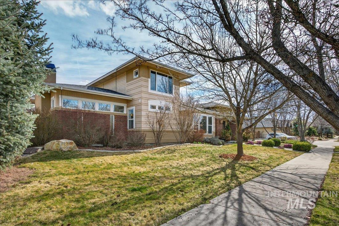 4738 S Longmoor Ave, Boise, Idaho 83709, 3 Bedrooms, 3 Bathrooms, Residential For Sale, Price $659,900,MLS 98978108