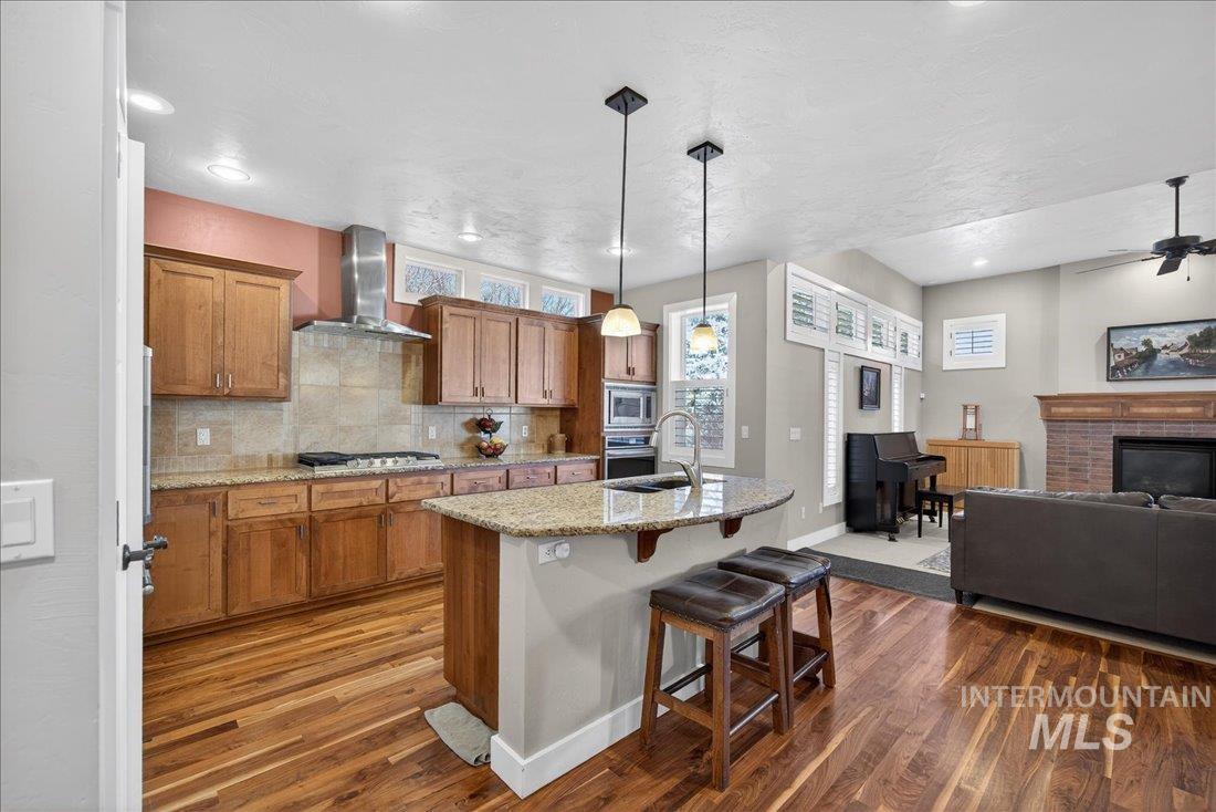 4738 S Longmoor Ave, Boise, Idaho 83709, 3 Bedrooms, 3 Bathrooms, Residential For Sale, Price $689,900, 98978108