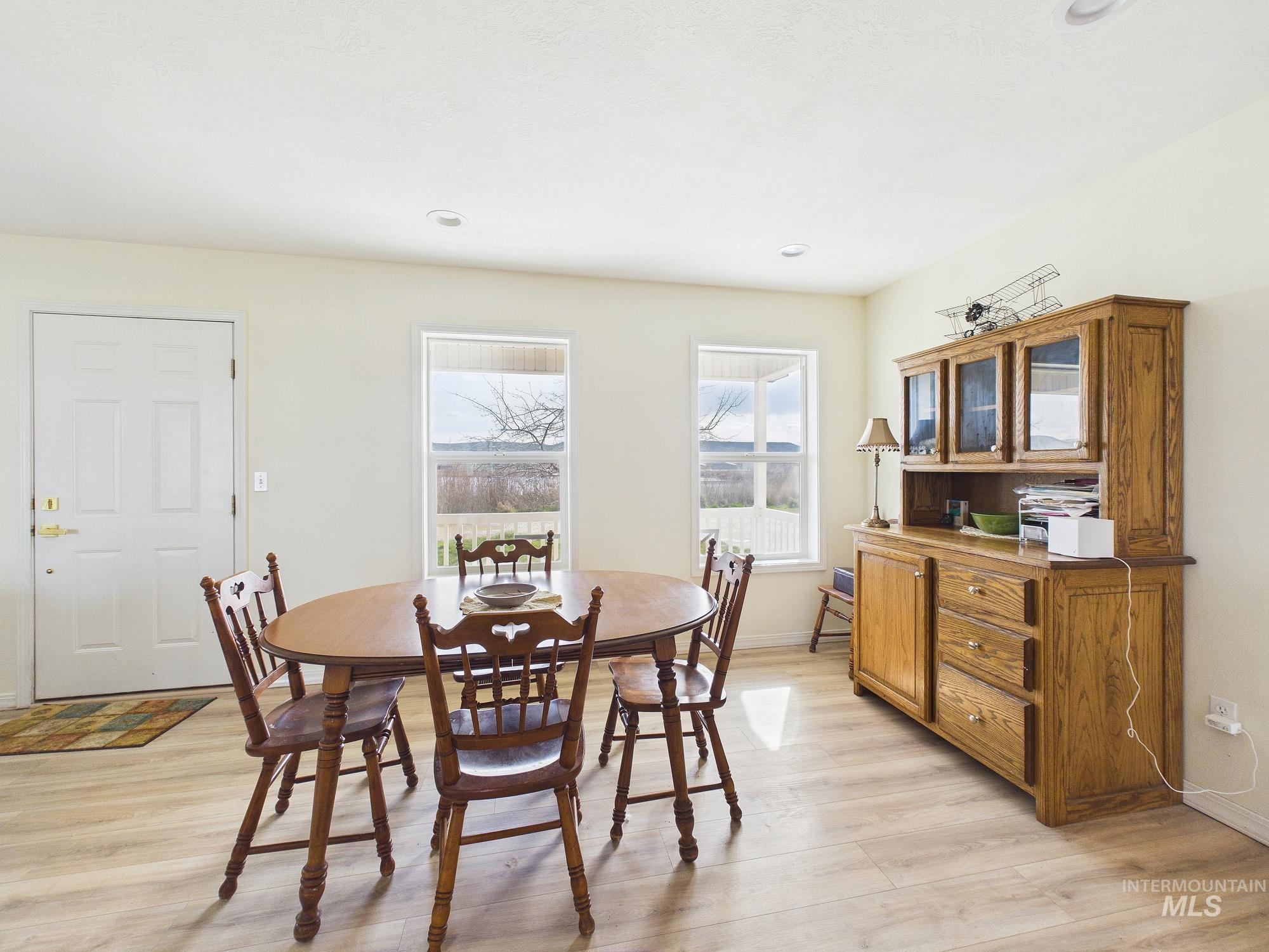 2395 Airport Rd, Emmett, Idaho 83617, 3 Bedrooms, 2 Bathrooms, Residential For Sale, Price $850,000, 98978109