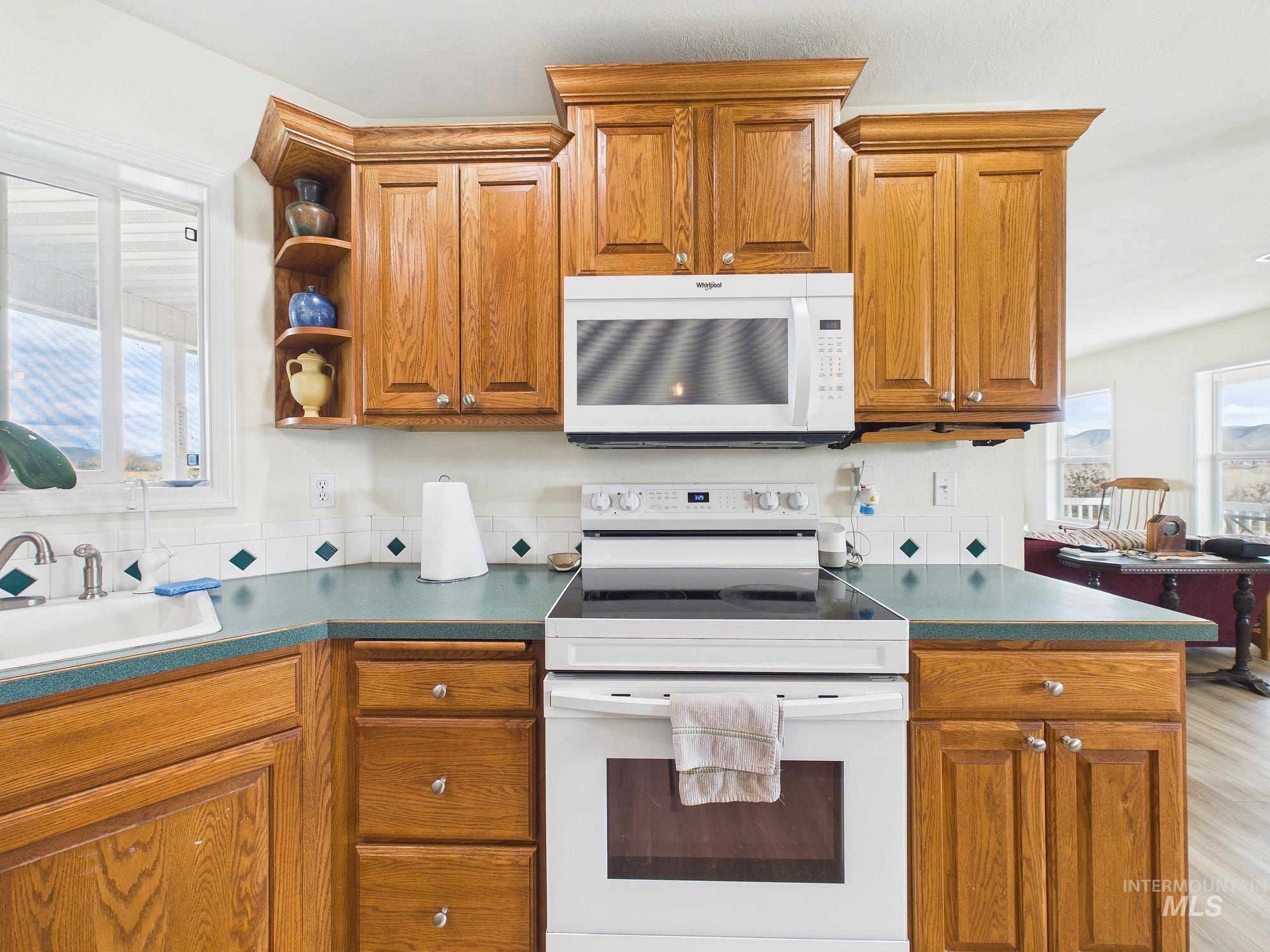 2395 Airport Rd, Emmett, Idaho 83617, 3 Bedrooms, 2 Bathrooms, Residential For Sale, Price $850,000, 98978109