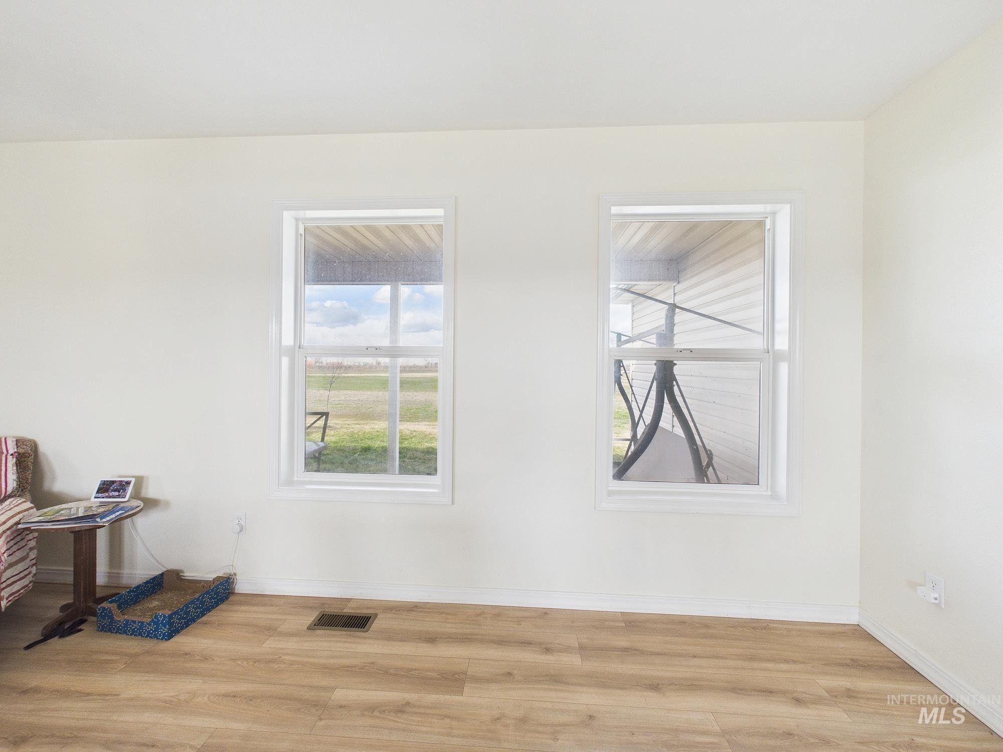 2395 Airport Rd, Emmett, Idaho 83617, 3 Bedrooms, 2 Bathrooms, Residential For Sale, Price $850,000, 98978109