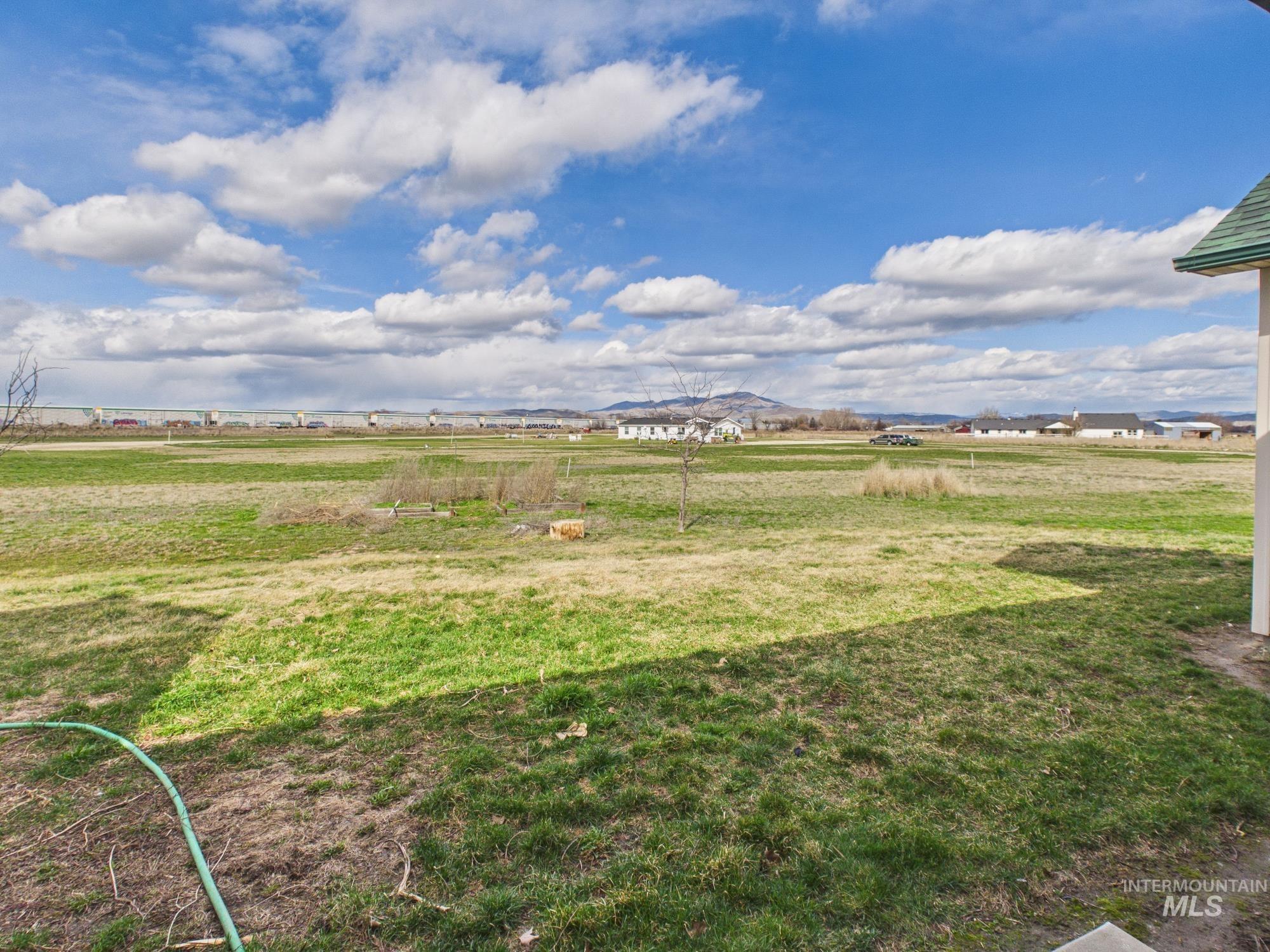 2395 Airport Rd, Emmett, Idaho 83617, 3 Bedrooms, 2 Bathrooms, Residential For Sale, Price $799,000, 98978109