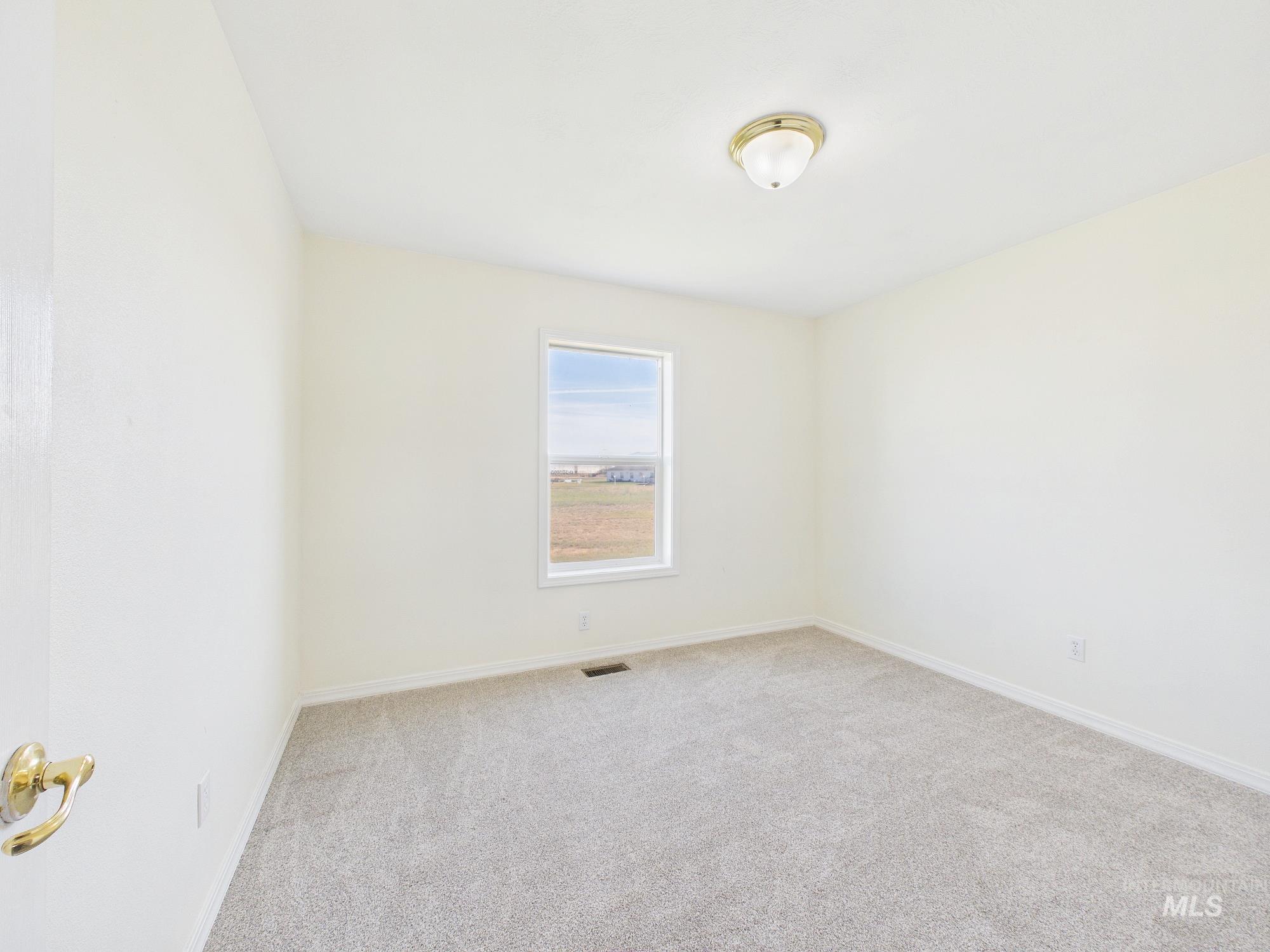 2395 Airport Rd, Emmett, Idaho 83617, 3 Bedrooms, 2 Bathrooms, Residential For Sale, Price $799,000, 98978109