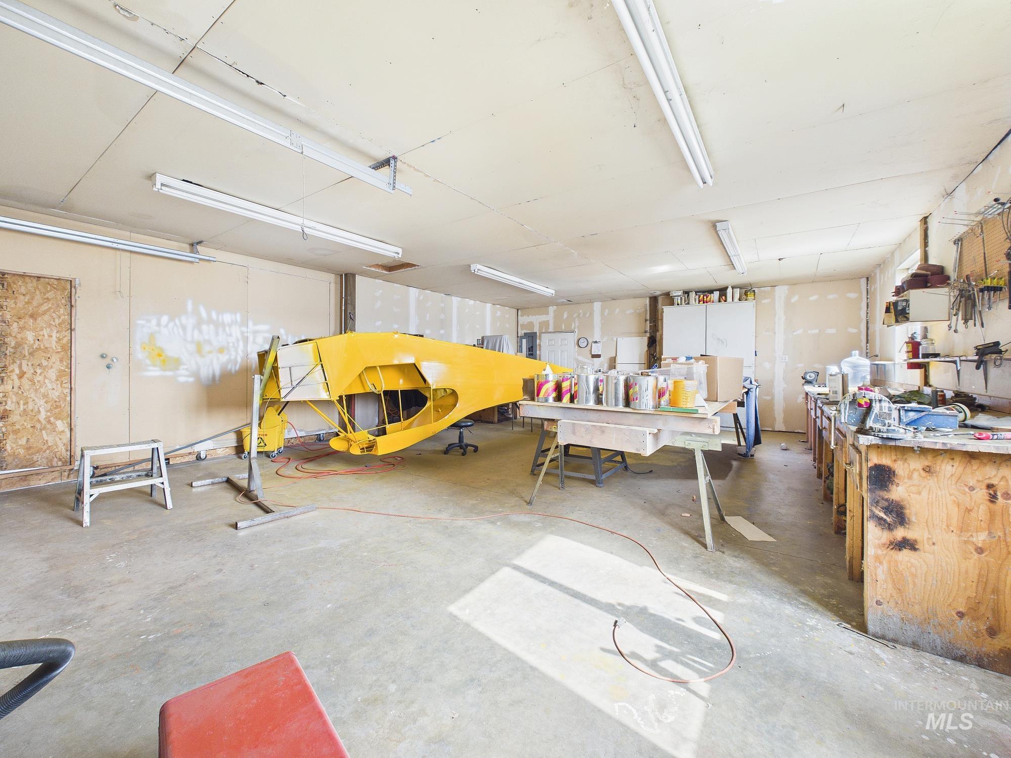 2395 Airport Rd, Emmett, Idaho 83617, 3 Bedrooms, 2 Bathrooms, Residential For Sale, Price $850,000, 98978109