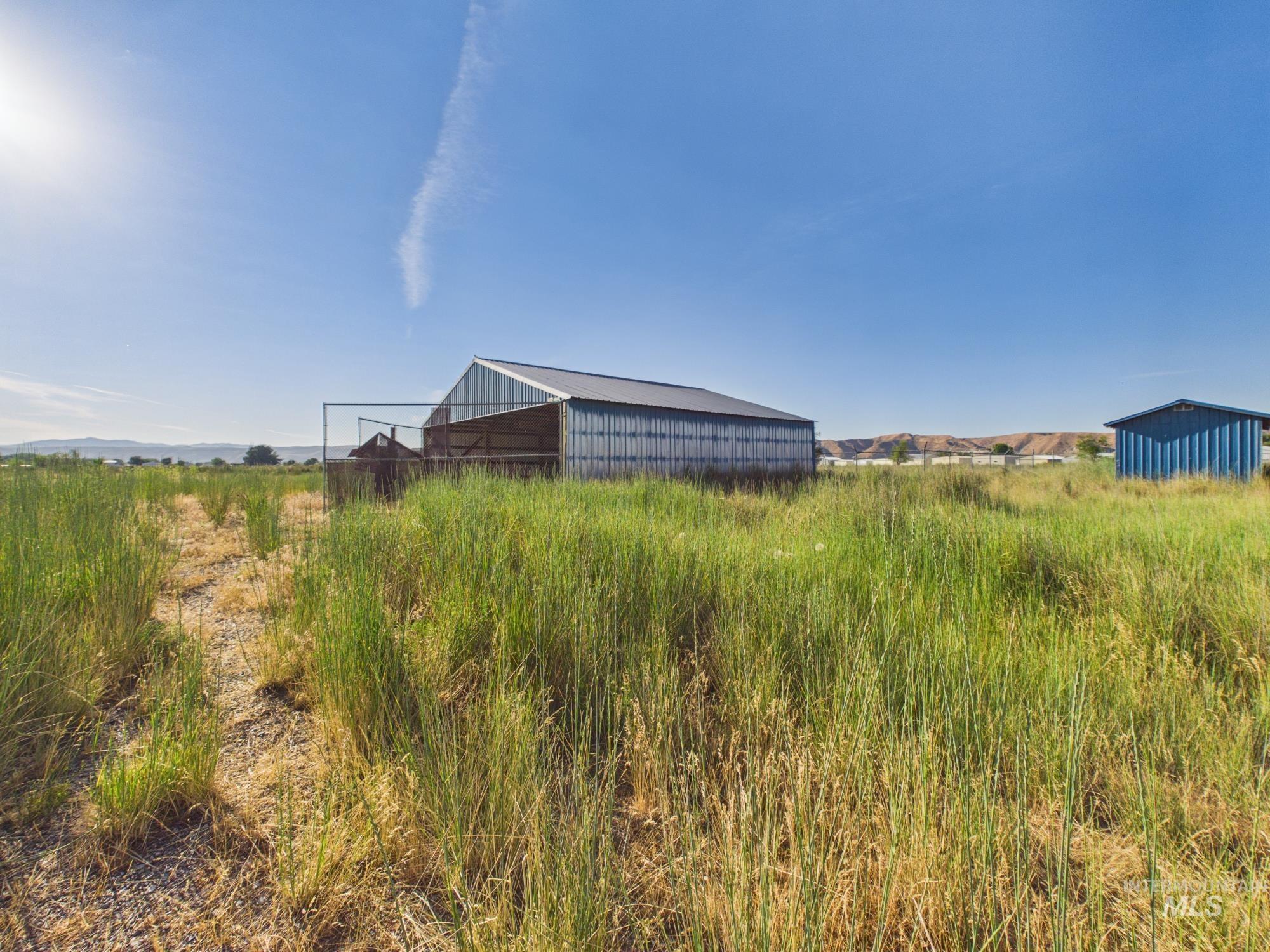 2395 Airport Rd, Emmett, Idaho 83617, 3 Bedrooms, 2 Bathrooms, Residential For Sale, Price $799,000, 98978109