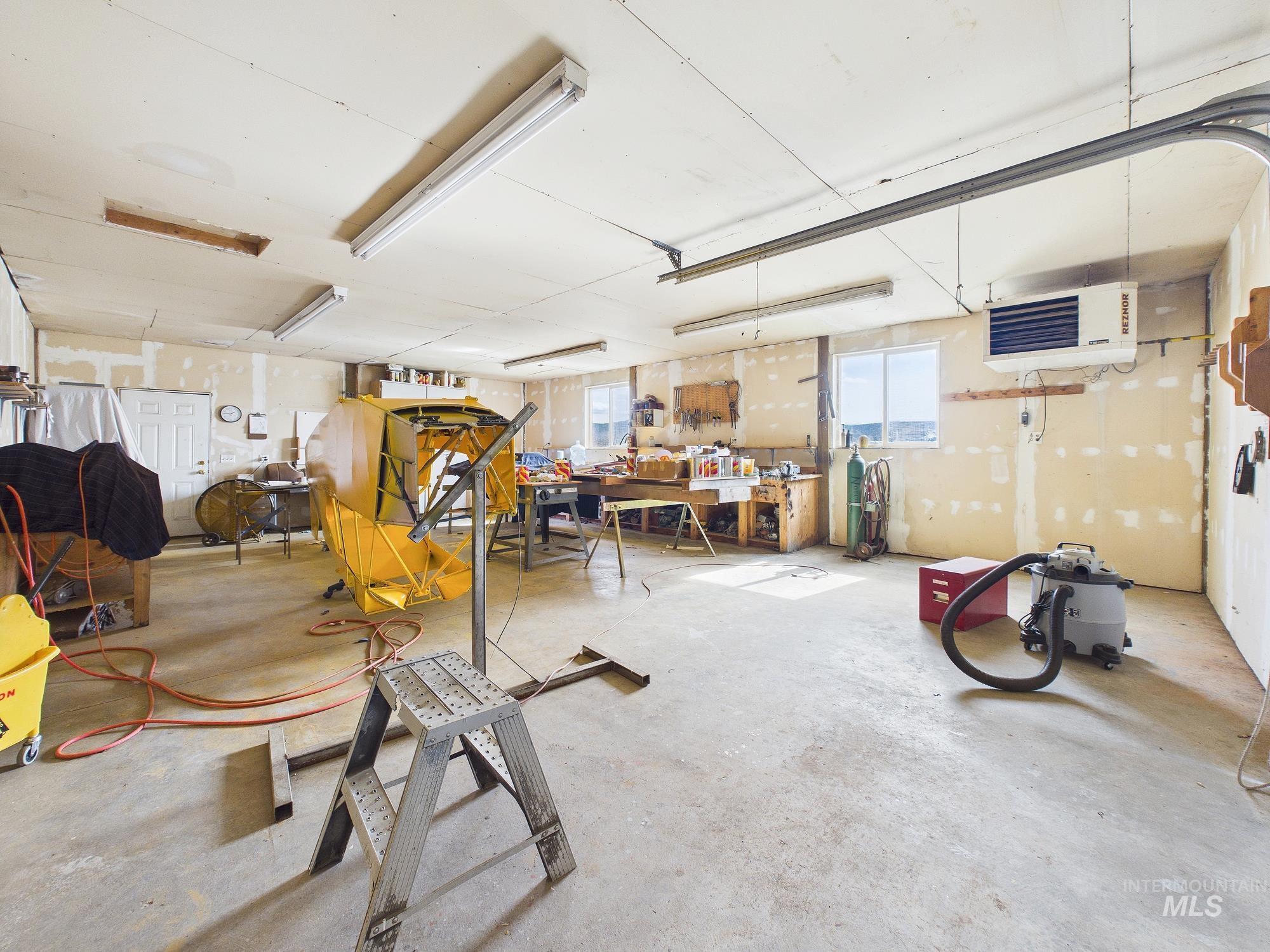 2395 Airport Rd, Emmett, Idaho 83617, 3 Bedrooms, 2 Bathrooms, Residential For Sale, Price $850,000, 98978109