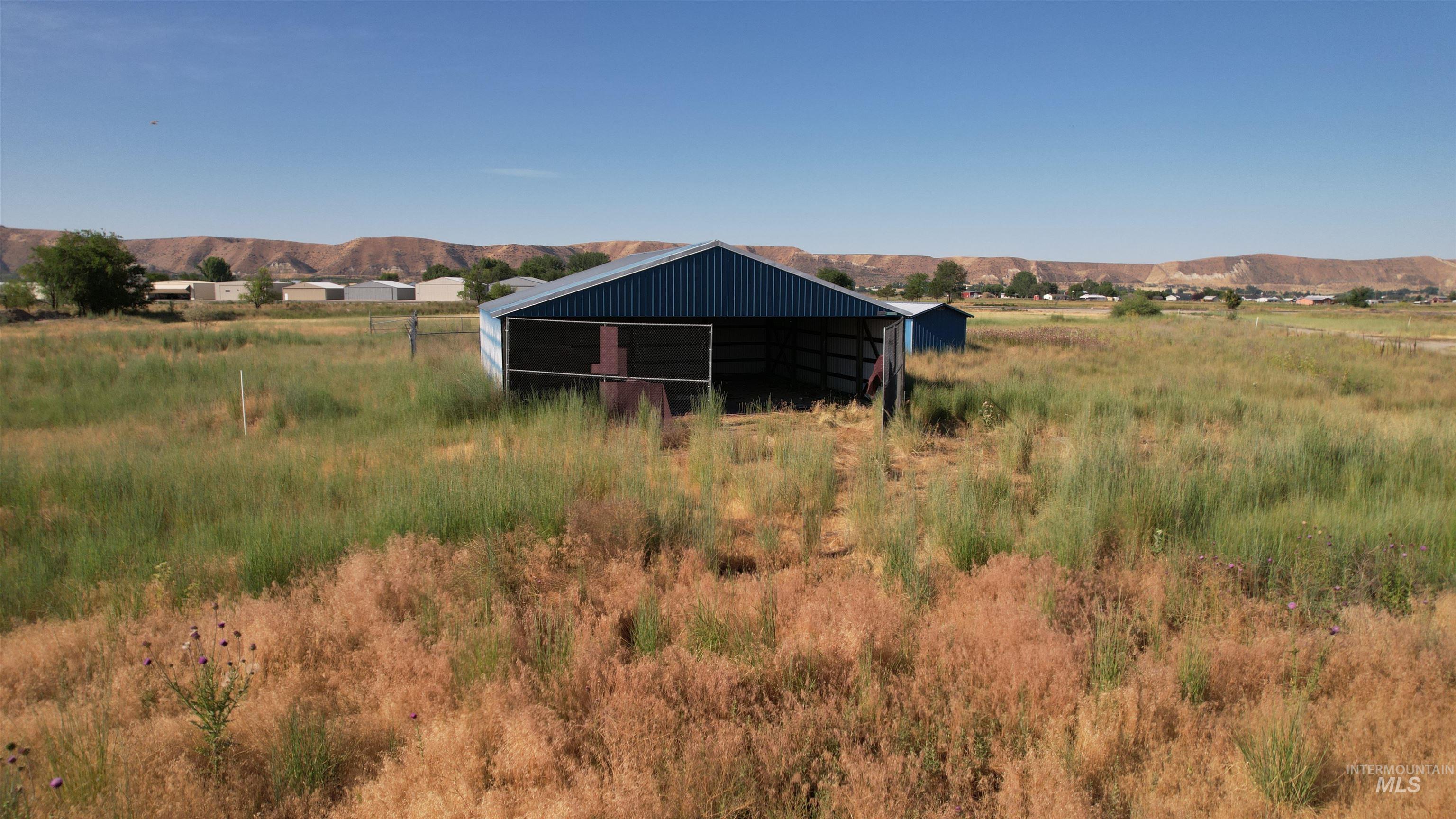 2395 Airport Rd, Emmett, Idaho 83617, 3 Bedrooms, 2 Bathrooms, Residential For Sale, Price $799,000, 98978109