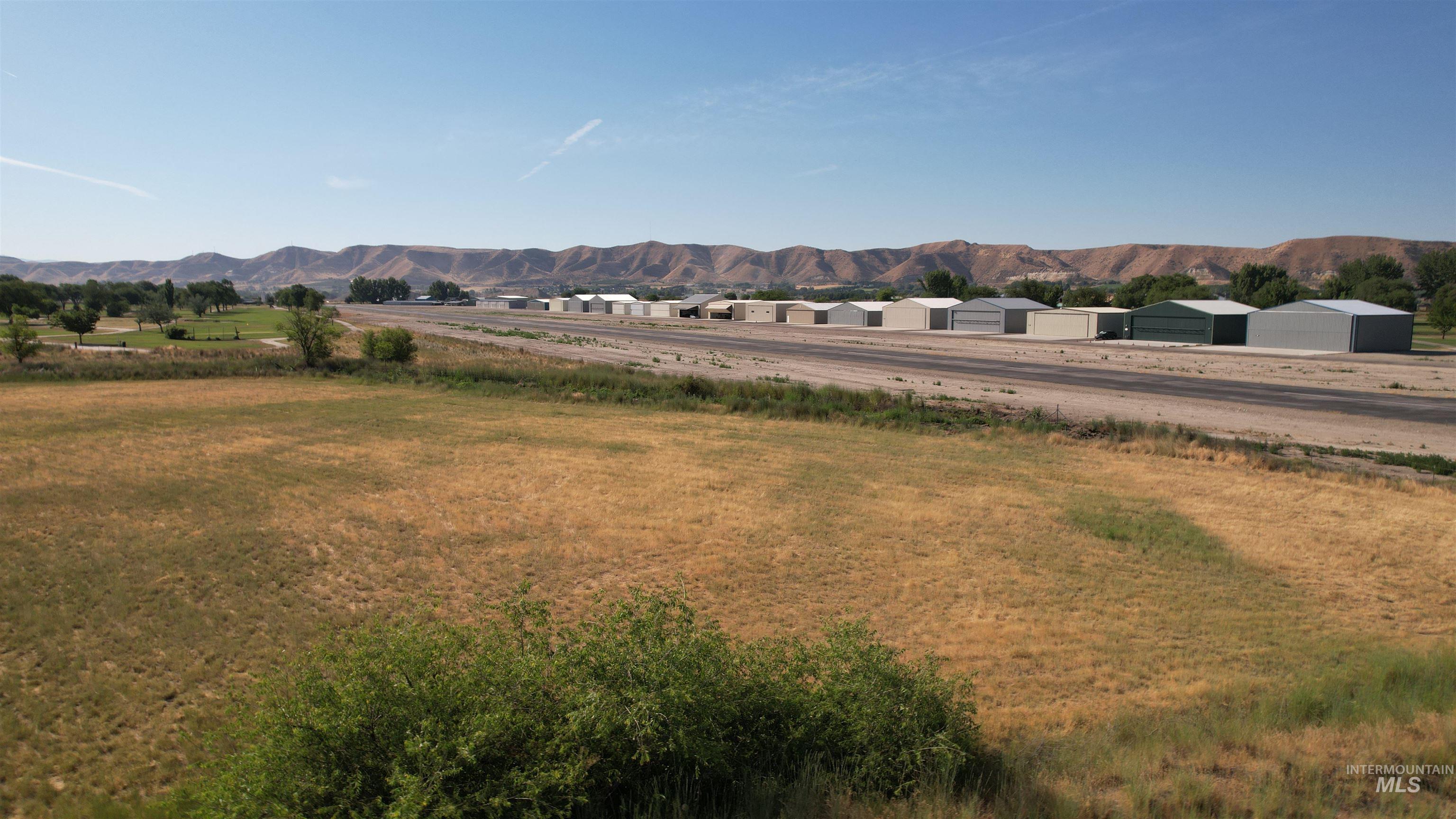 2395 Airport Rd, Emmett, Idaho 83617, 3 Bedrooms, 2 Bathrooms, Residential For Sale, Price $799,000, 98978109