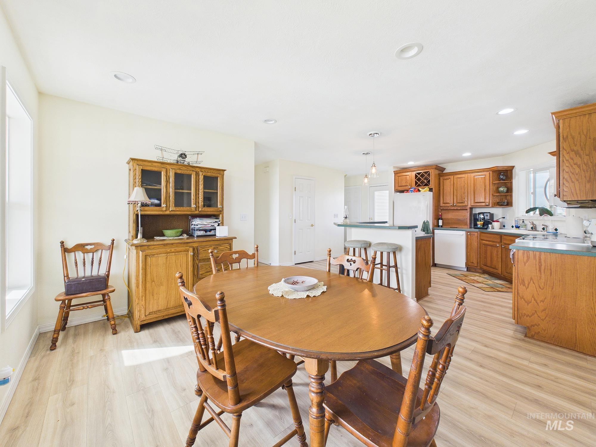 2395 Airport Rd, Emmett, Idaho 83617, 3 Bedrooms, 2 Bathrooms, Residential For Sale, Price $850,000, 98978109