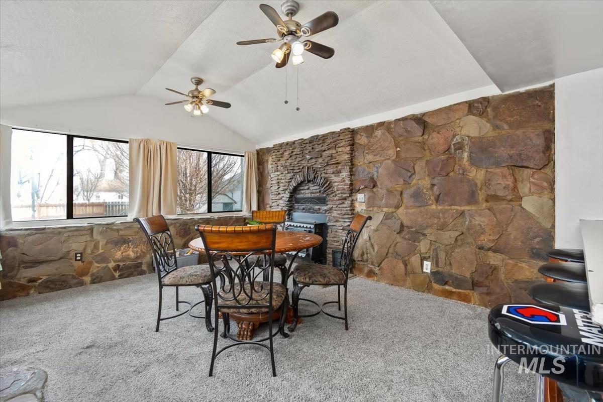 520 N 11th E., Mountain Home, Idaho 83647, 4 Bedrooms, 2 Bathrooms, Residential For Sale, Price $320,000,MLS 98978110