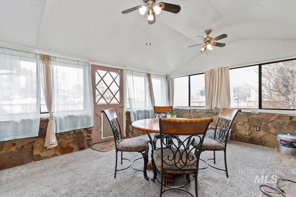 520 N 11th E., Mountain Home, Idaho 83647, 4 Bedrooms, 2 Bathrooms, Residential For Sale, Price $320,000,MLS 98978110