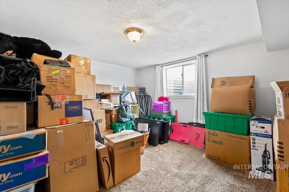 520 N 11th E., Mountain Home, Idaho 83647, 4 Bedrooms, 2 Bathrooms, Residential For Sale, Price $320,000,MLS 98978110