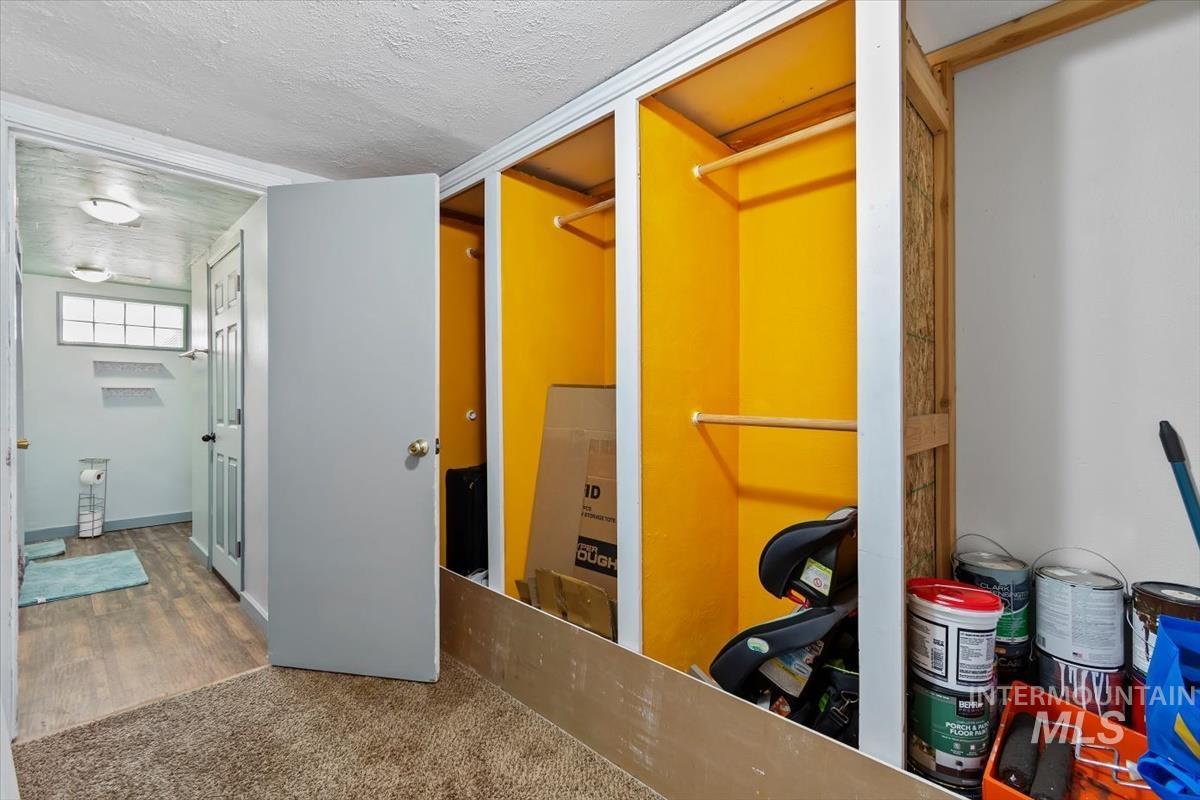 520 N 11th E., Mountain Home, Idaho 83647, 4 Bedrooms, 2 Bathrooms, Residential For Sale, Price $320,000,MLS 98978110