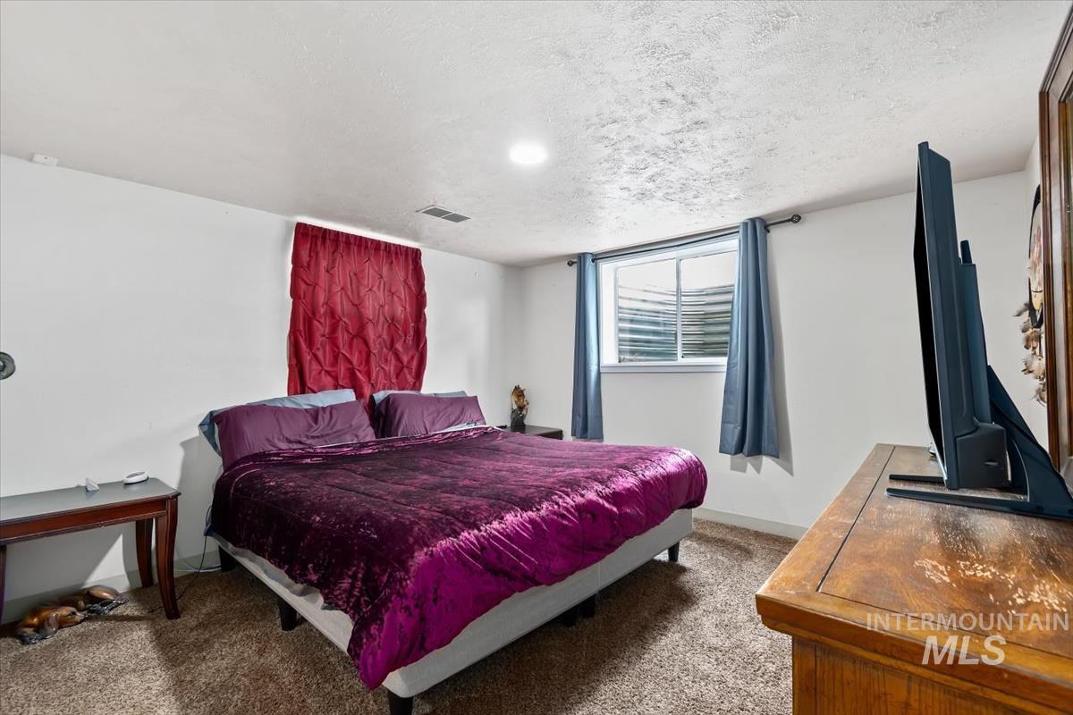 520 N 11th E., Mountain Home, Idaho 83647, 4 Bedrooms, 2 Bathrooms, Residential For Sale, Price $320,000,MLS 98978110