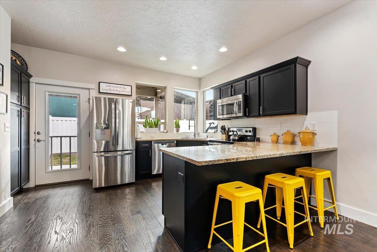 600 N Escalade Pl, Nampa, Idaho 83651-4774, 3 Bedrooms, 2.5 Bathrooms, Residential For Sale, Price $339,500,MLS 98978111