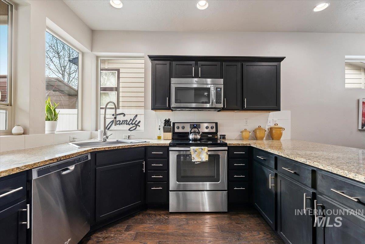 600 N Escalade Pl, Nampa, Idaho 83651-4774, 3 Bedrooms, 2.5 Bathrooms, Residential For Sale, Price $339,500,MLS 98978111