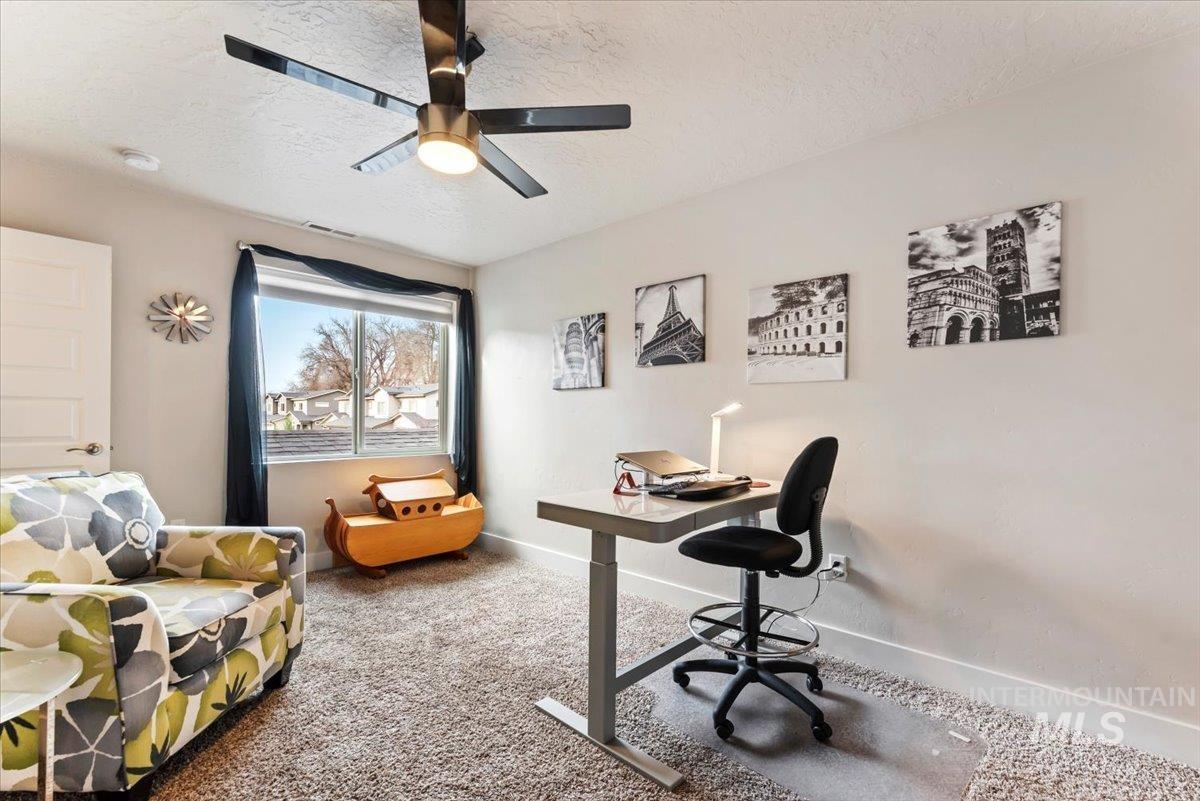 600 N Escalade Pl, Nampa, Idaho 83651-4774, 3 Bedrooms, 2.5 Bathrooms, Residential For Sale, Price $339,500,MLS 98978111