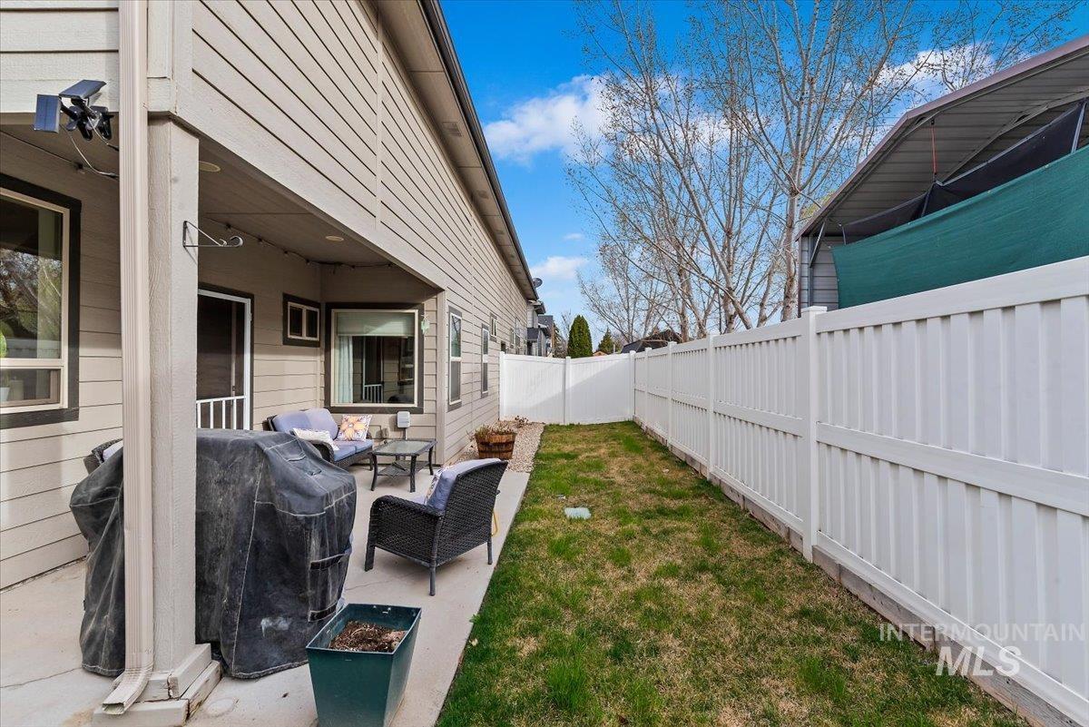 600 N Escalade Pl, Nampa, Idaho 83651-4774, 3 Bedrooms, 2.5 Bathrooms, Residential For Sale, Price $339,500,MLS 98978111