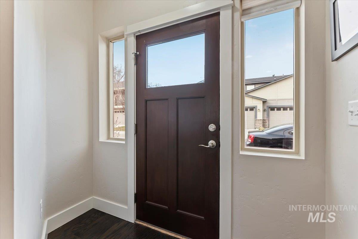 600 N Escalade Pl, Nampa, Idaho 83651-4774, 3 Bedrooms, 2.5 Bathrooms, Residential For Sale, Price $339,500,MLS 98978111