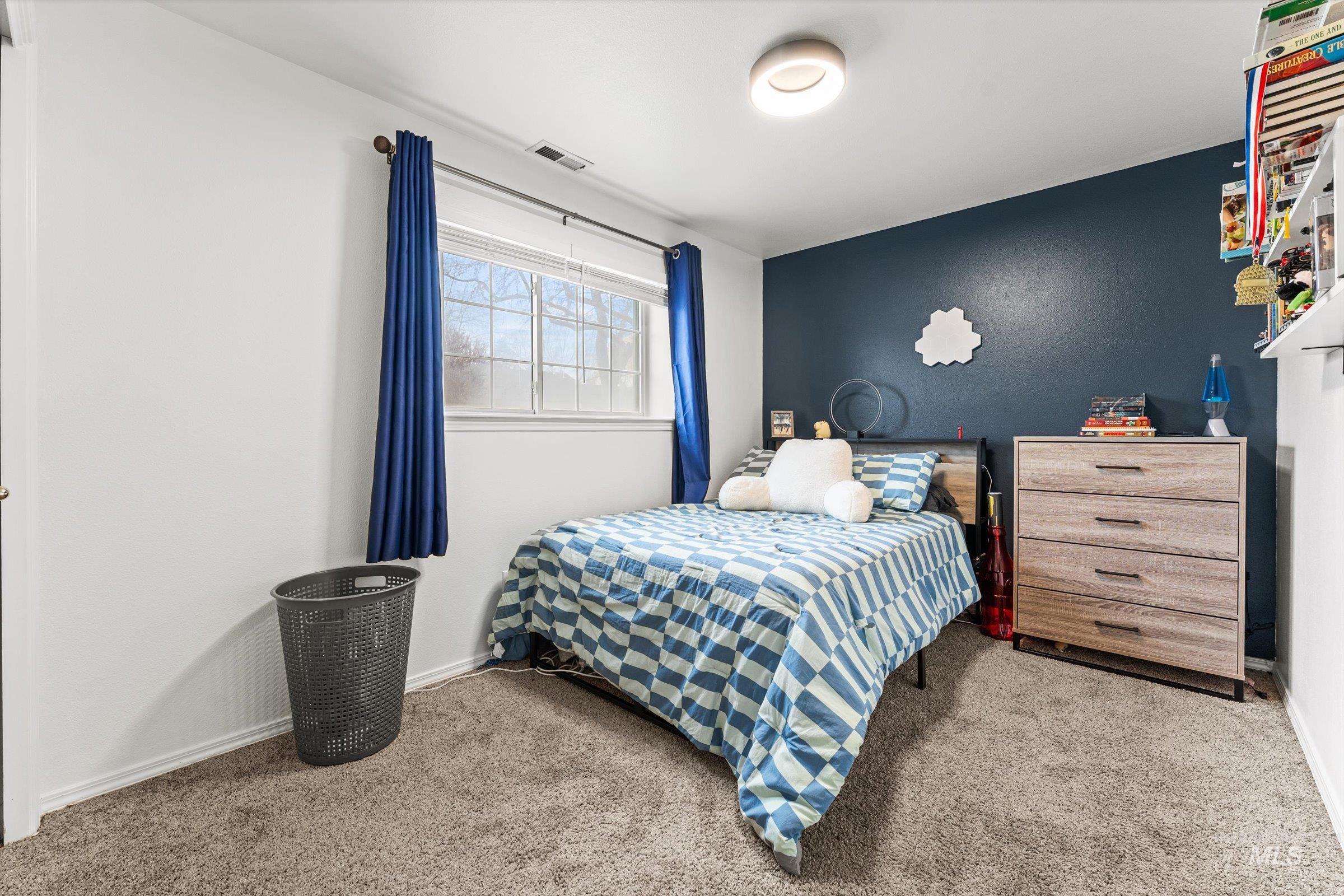 3892 E Eisenhower Dr, Meridian, Idaho 83642, 3 Bedrooms, 4 Bathrooms, Residential For Sale, Price $585,000,MLS 98978112