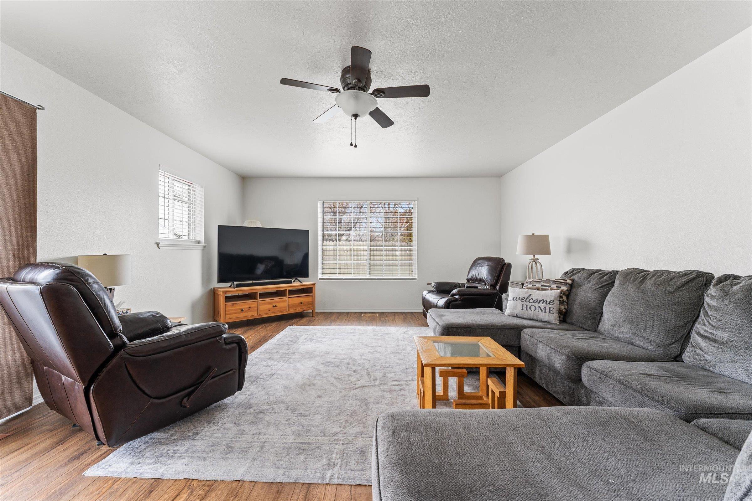 3892 E Eisenhower Dr, Meridian, Idaho 83642, 3 Bedrooms, 4 Bathrooms, Residential For Sale, Price $585,000,MLS 98978112