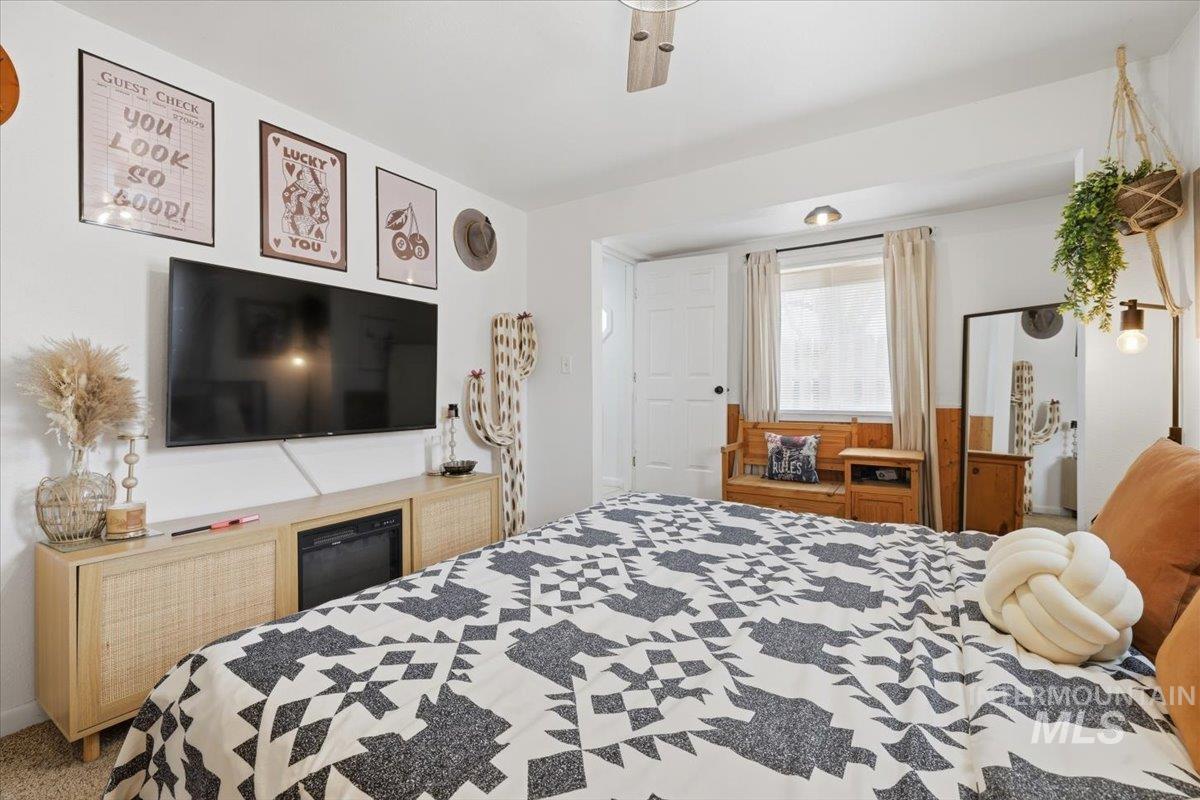 2815 S Indiana, Caldwell, Idaho 83605, 3 Bedrooms, 2 Bathrooms, Residential For Sale, Price $439,900, 98978115