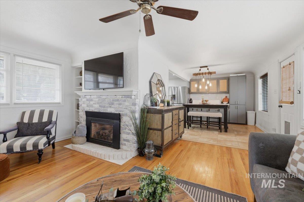 2815 S Indiana, Caldwell, Idaho 83605, 3 Bedrooms, 2 Bathrooms, Residential For Sale, Price $439,900, 98978115