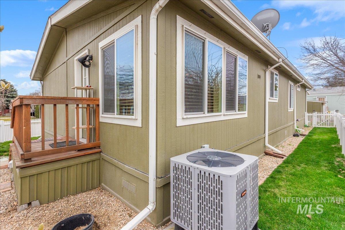 5755 N Confederate Lane, Garden City, Idaho 83714, 3 Bedrooms, 2 Bathrooms, Residential For Sale, Price $190,000, 98978116