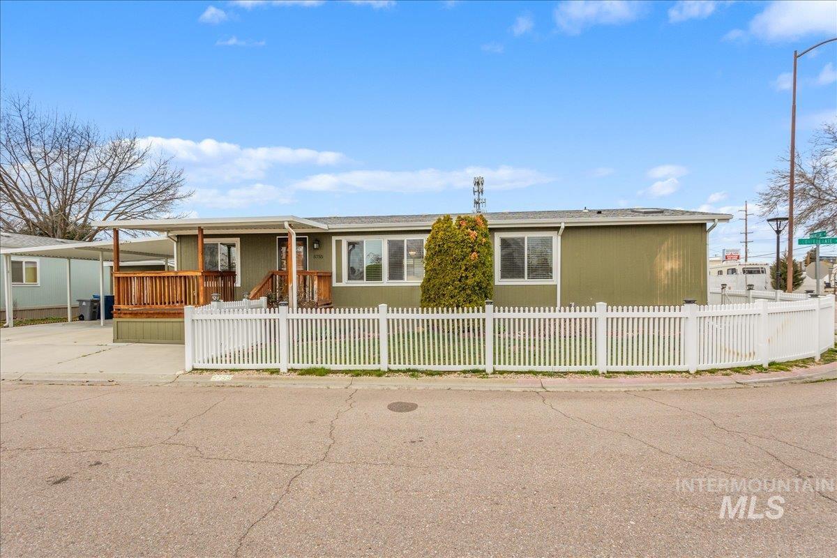 5755 N Confederate Lane, Garden City, Idaho 83714, 3 Bedrooms, 2 Bathrooms, Residential For Sale, Price $190,000, 98978116