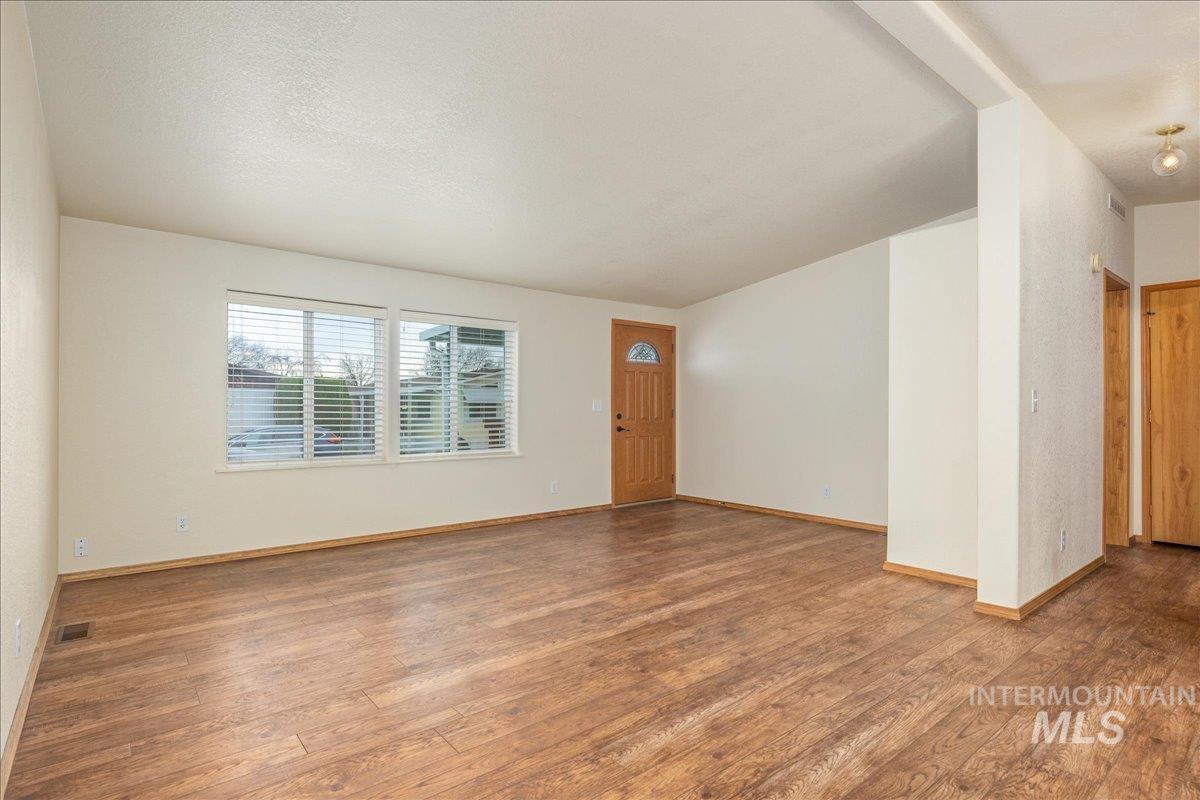 5755 N Confederate Lane, Garden City, Idaho 83714, 3 Bedrooms, 2 Bathrooms, Residential For Sale, Price $190,000, 98978116