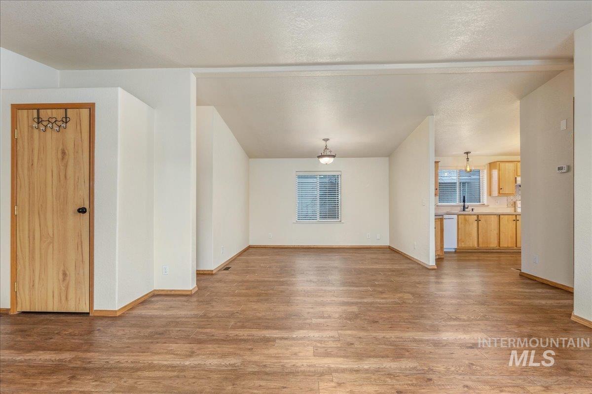 5755 N Confederate Lane, Garden City, Idaho 83714, 3 Bedrooms, 2 Bathrooms, Residential For Sale, Price $190,000, 98978116