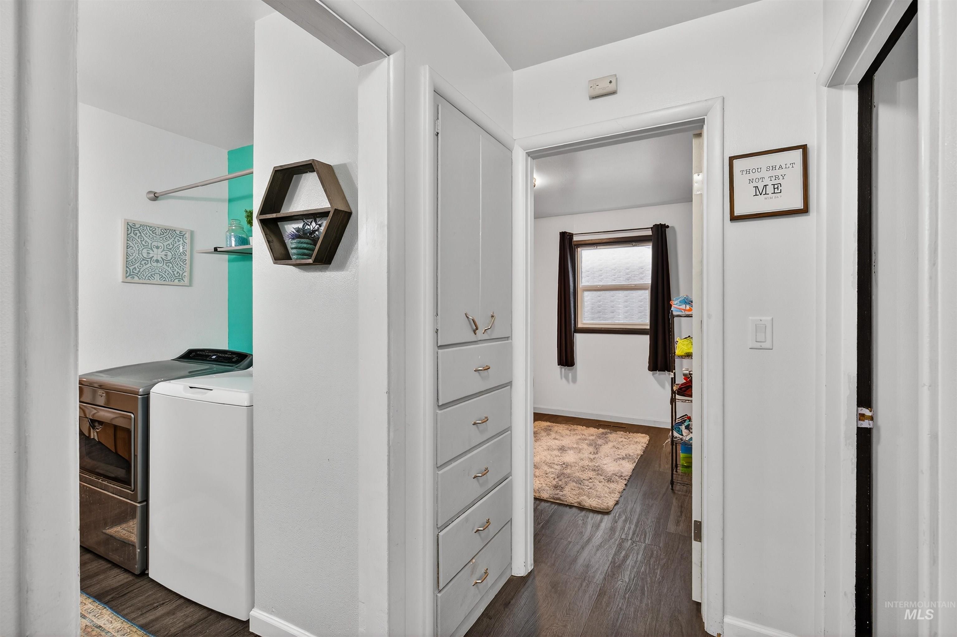 1409 Elm Street, Clarkston, Washington 99403, 3 Bedrooms, 1 Bathroom, Residential For Sale, Price $295,000, 98978118