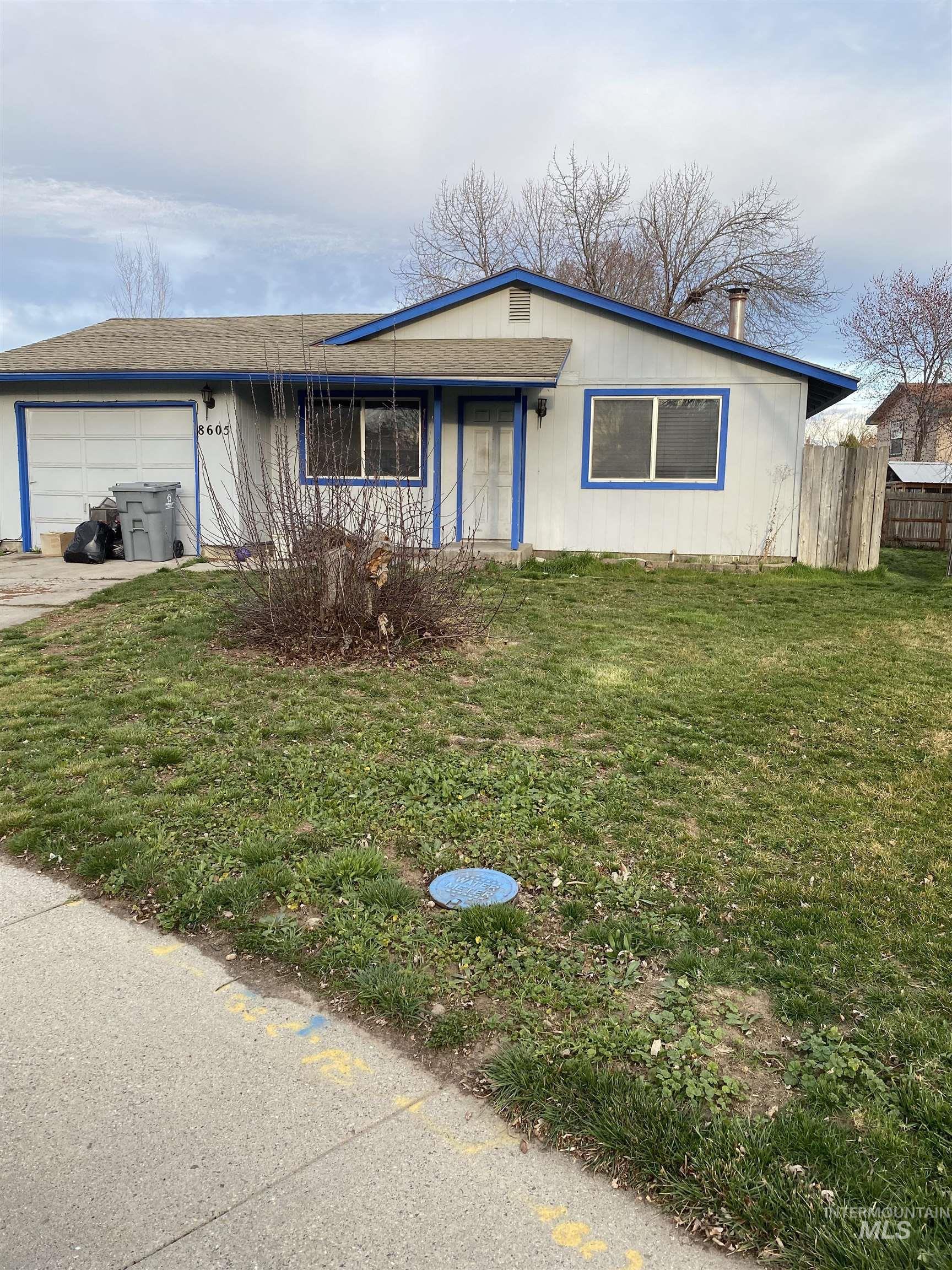 8605 W DeWitt Court, Boise, Idaho 83704, 3 Bedrooms, 1 Bathroom, Residential For Sale, Price $325,000,MLS 98978119