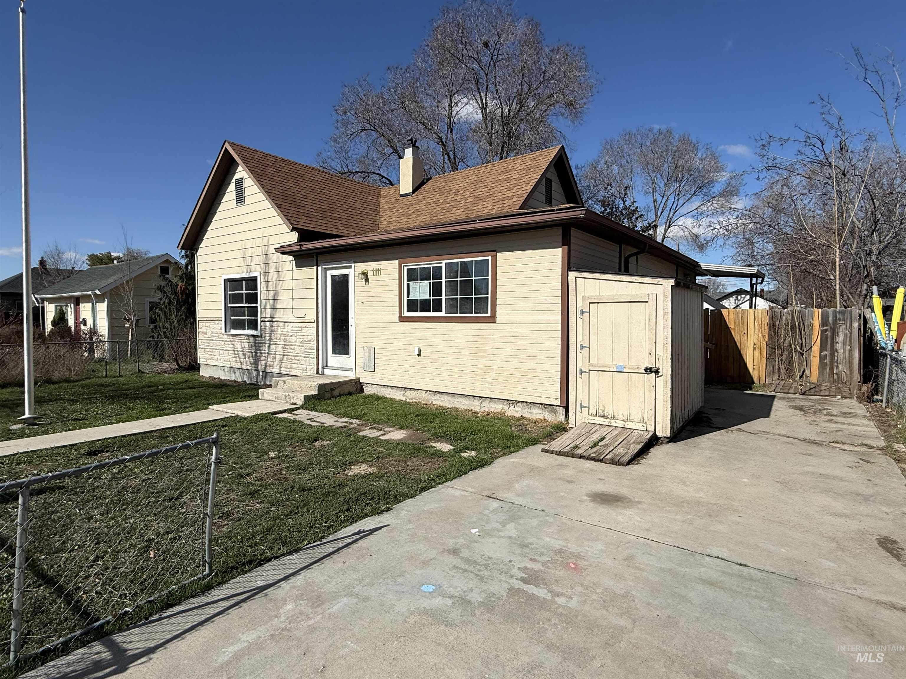 1111 14th Ave S, Nampa, Idaho 83651, 2 Bedrooms, 1 Bathroom, Residential For Sale, Price $210,000, 98978120