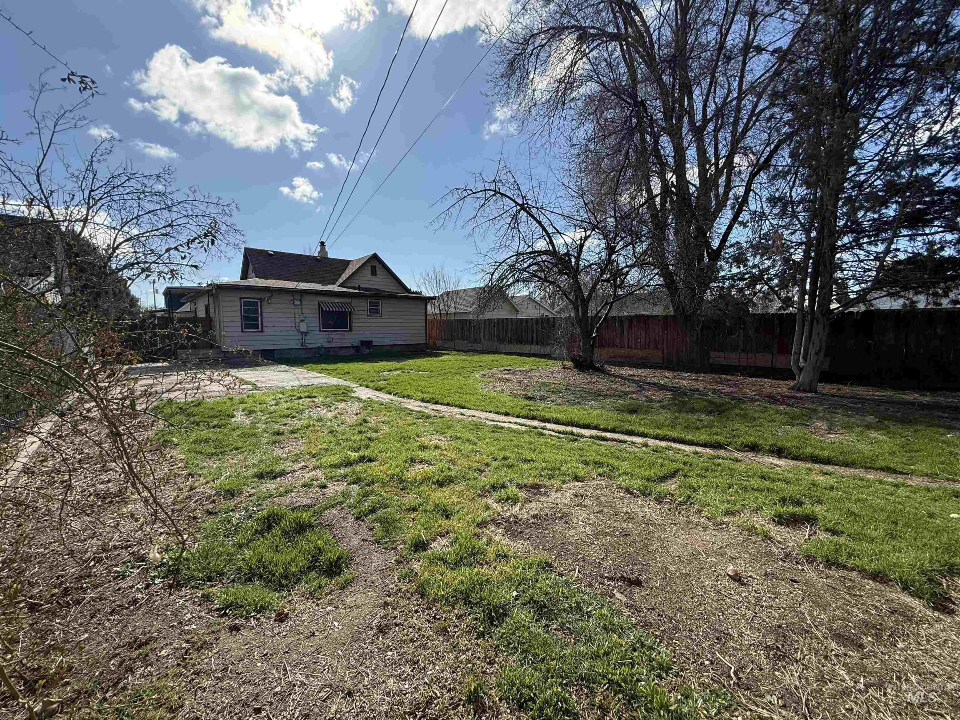 1111 14th Ave S, Nampa, Idaho 83651, 2 Bedrooms, 1 Bathroom, Residential For Sale, Price $210,000, 98978120